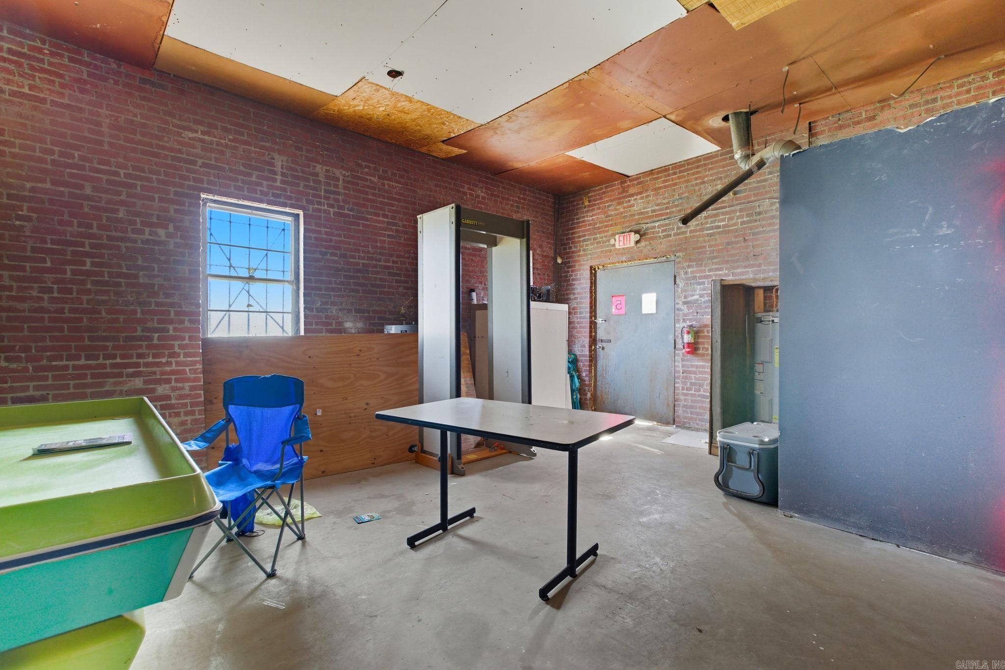 1613 S Main  Pine Bluff, AR