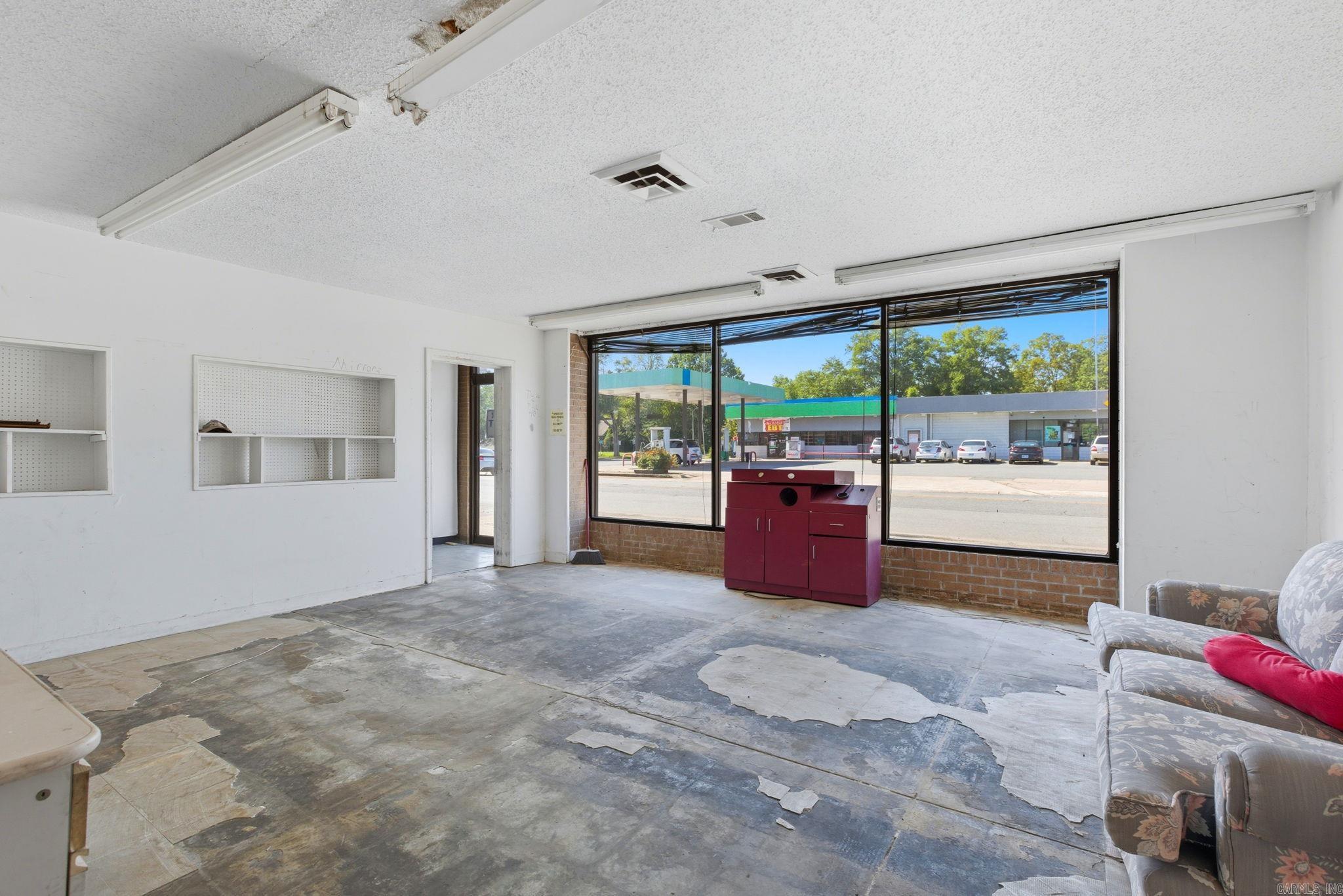 1613 S Main  Pine Bluff, AR