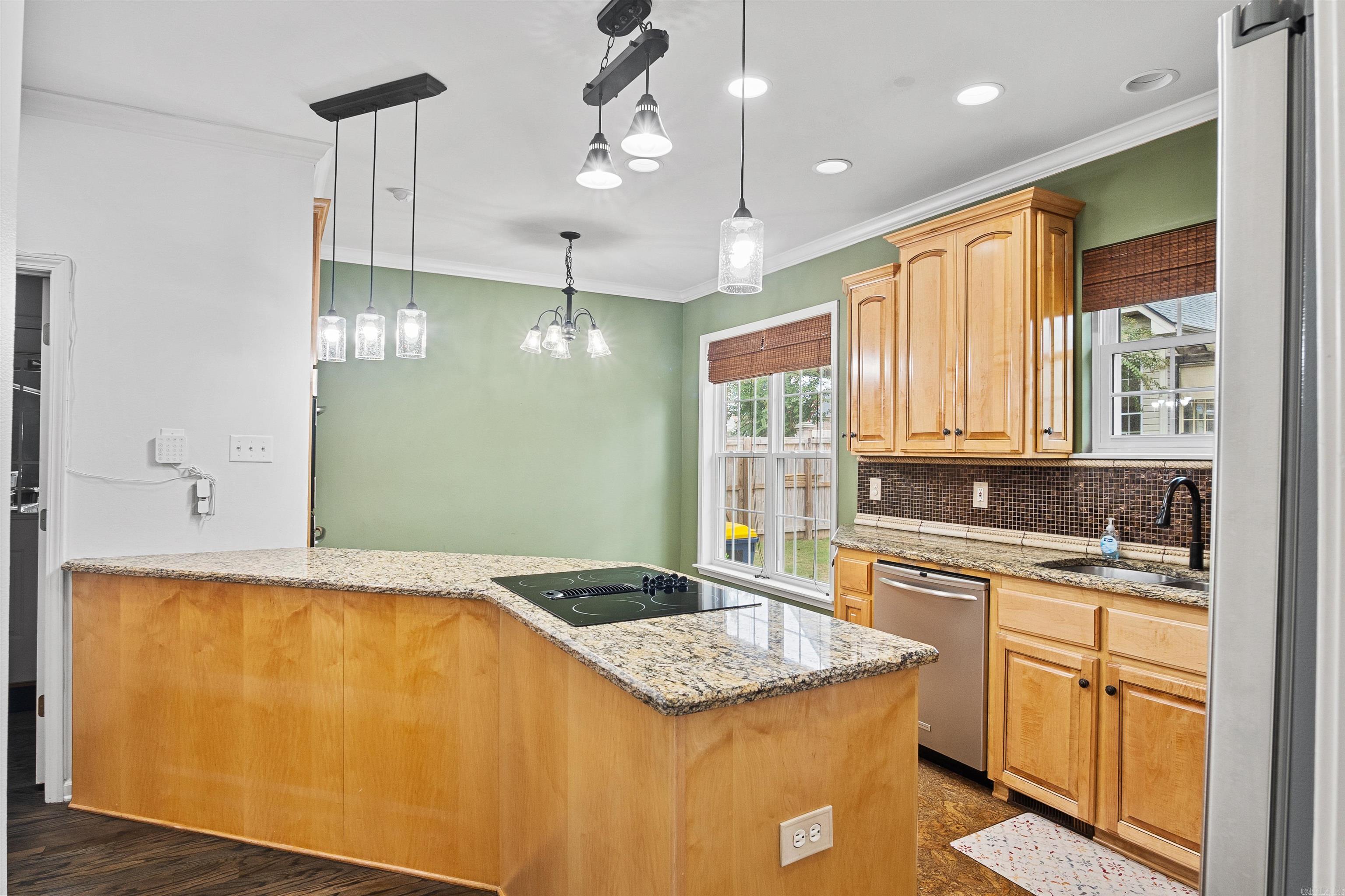 138 Birchwood Cir  Cabot, AR