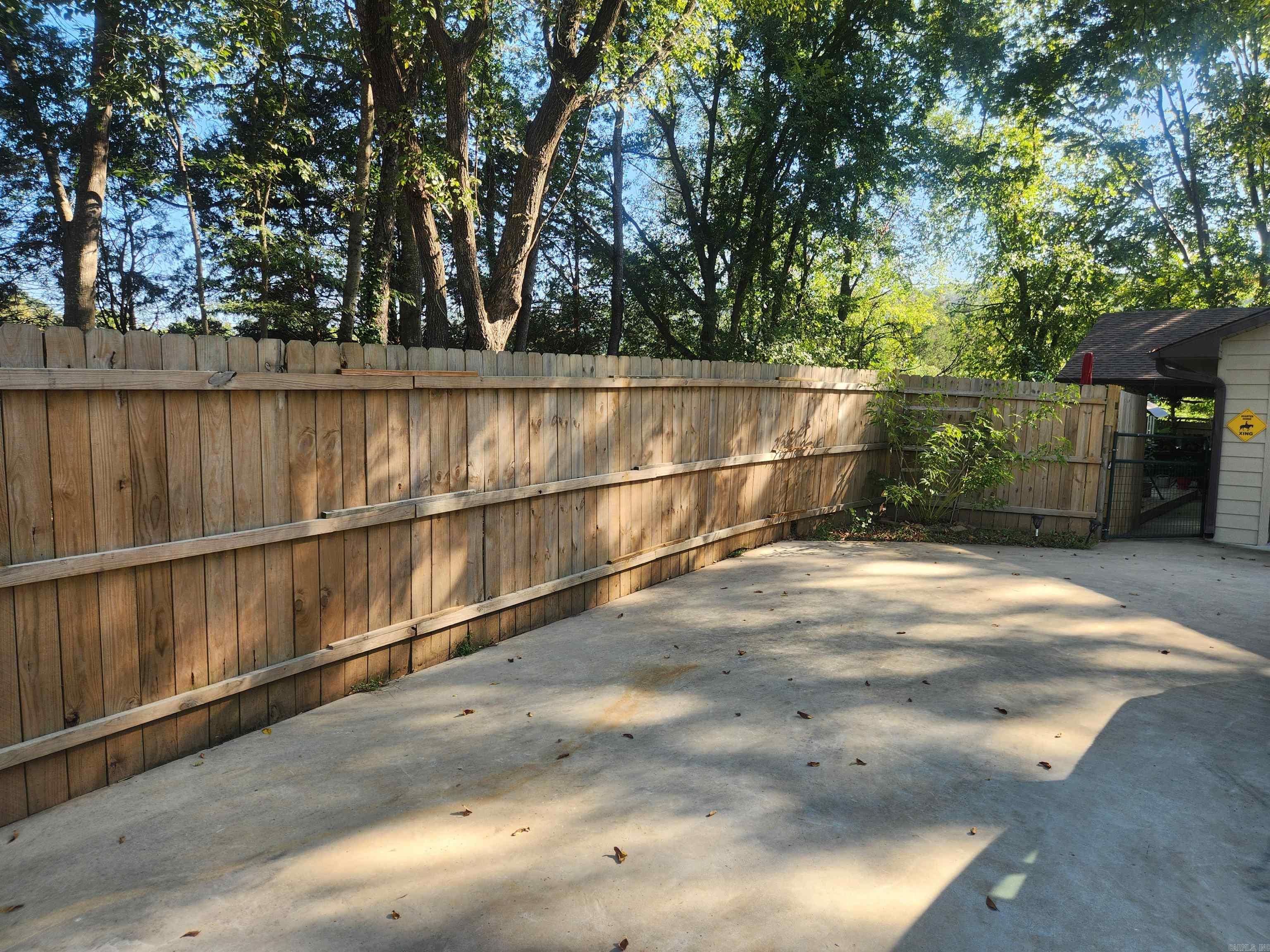 110 E Walker  Ozark, AR