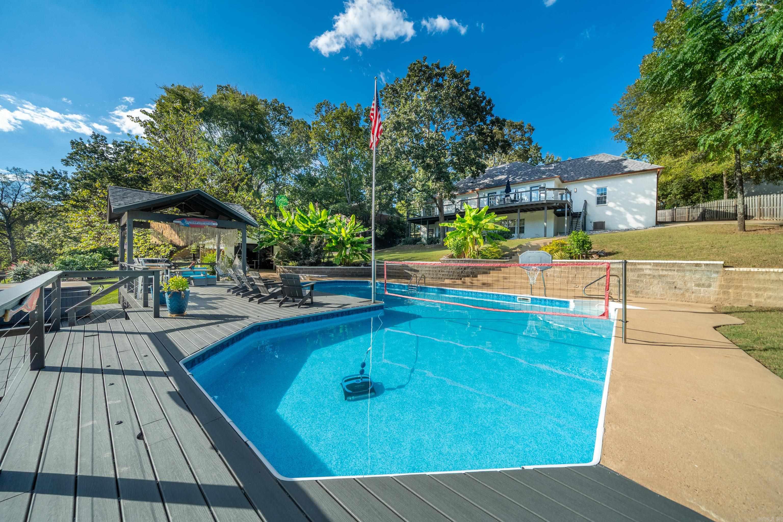 109 Coca Bay Point Hot Springs, AR 71913