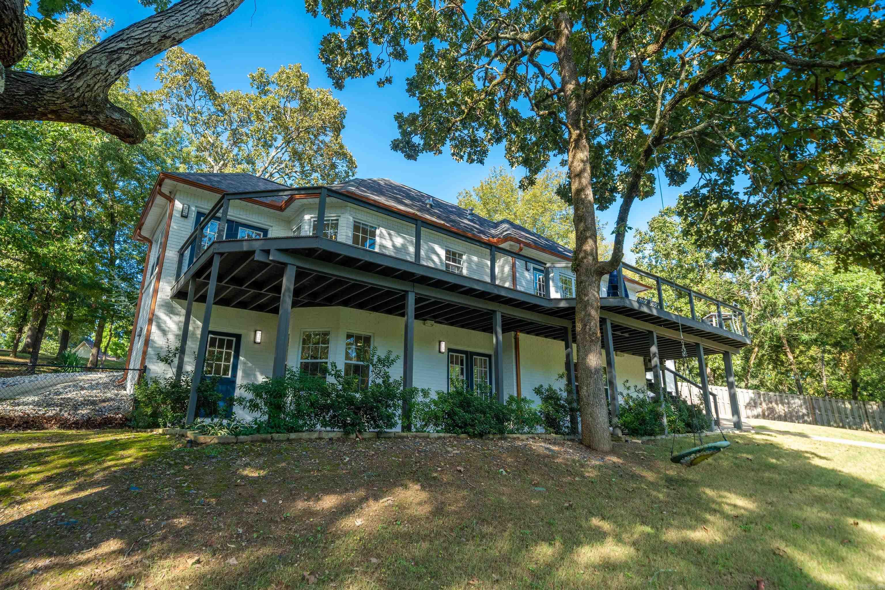 109 Coca Bay Point Hot Springs, AR 71913