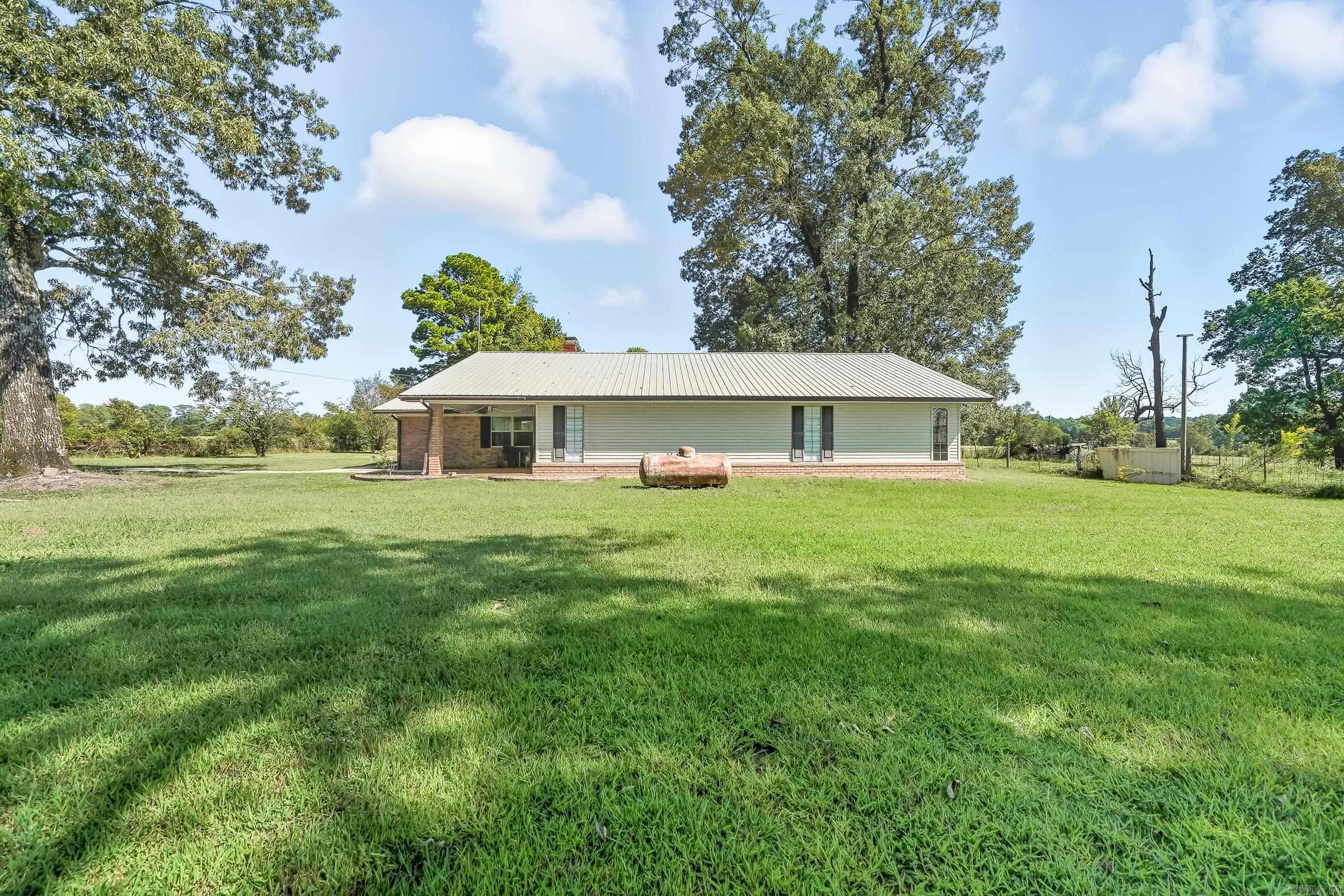 415 Crooked Road De Queen, AR 71832-0000