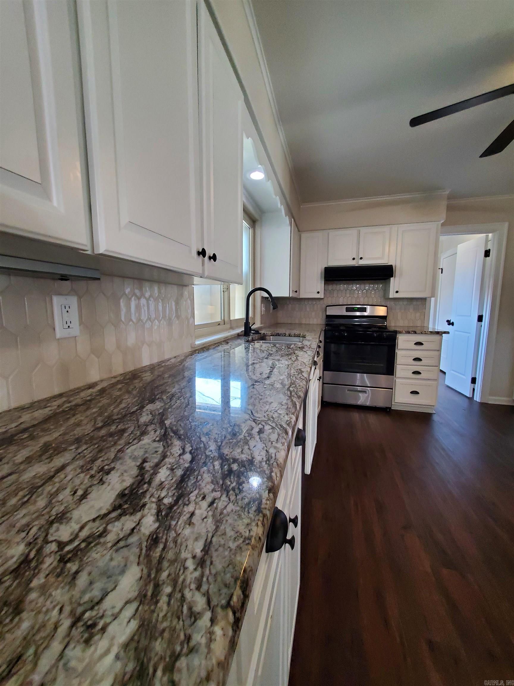 6 W Laramie  Sherwood, AR