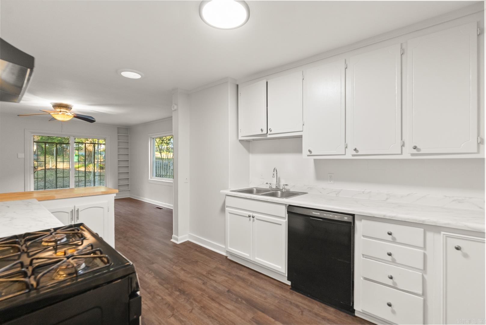 2600 S Van Buren  Little Rock, AR