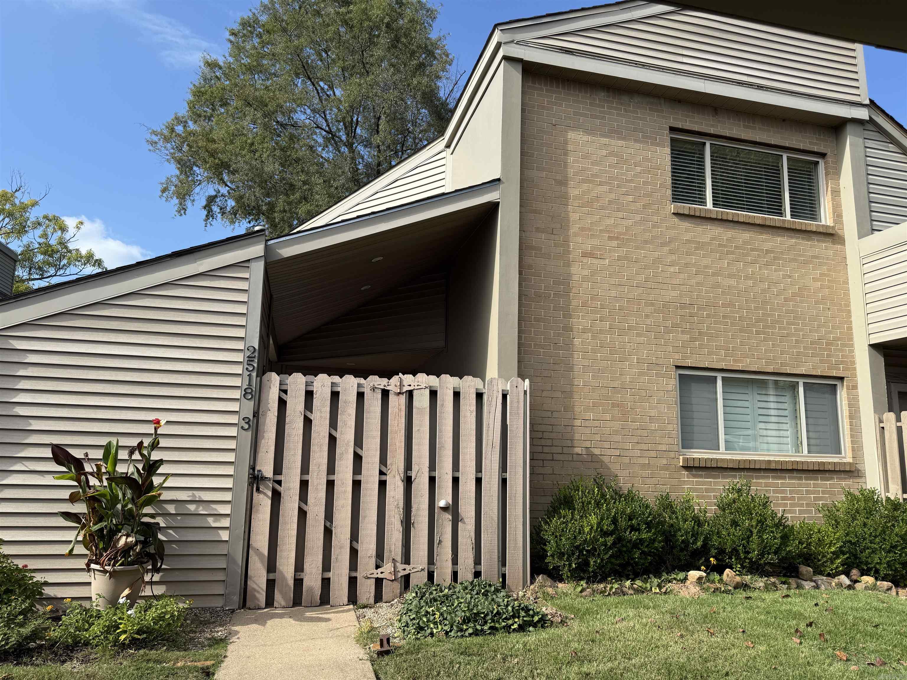 2518 Riverfront Drive Little Rock, AR 72202