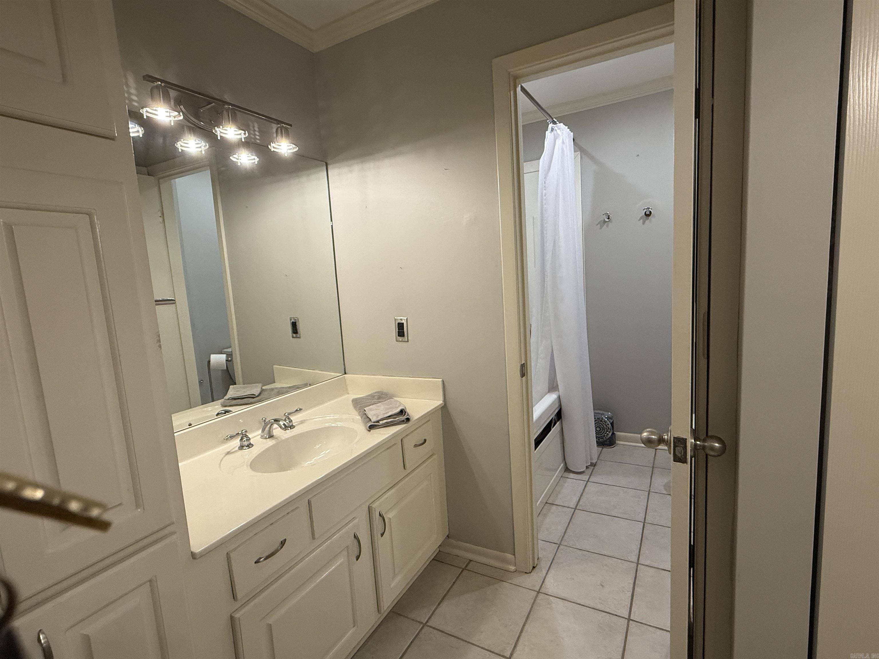 2518 Riverfront Drive Little Rock, AR 72202