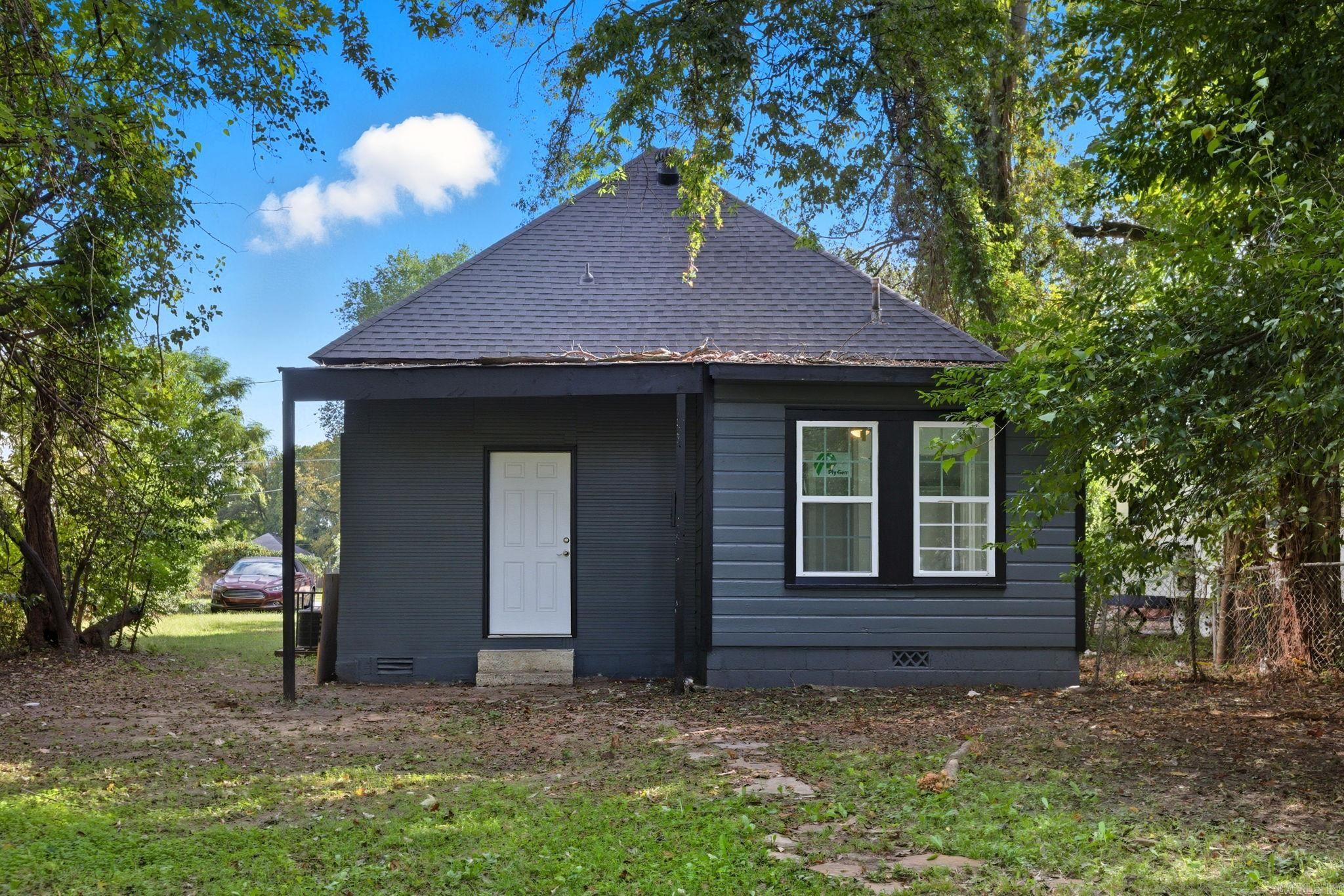 1223 W 10th Street North Little Rock, AR 72114