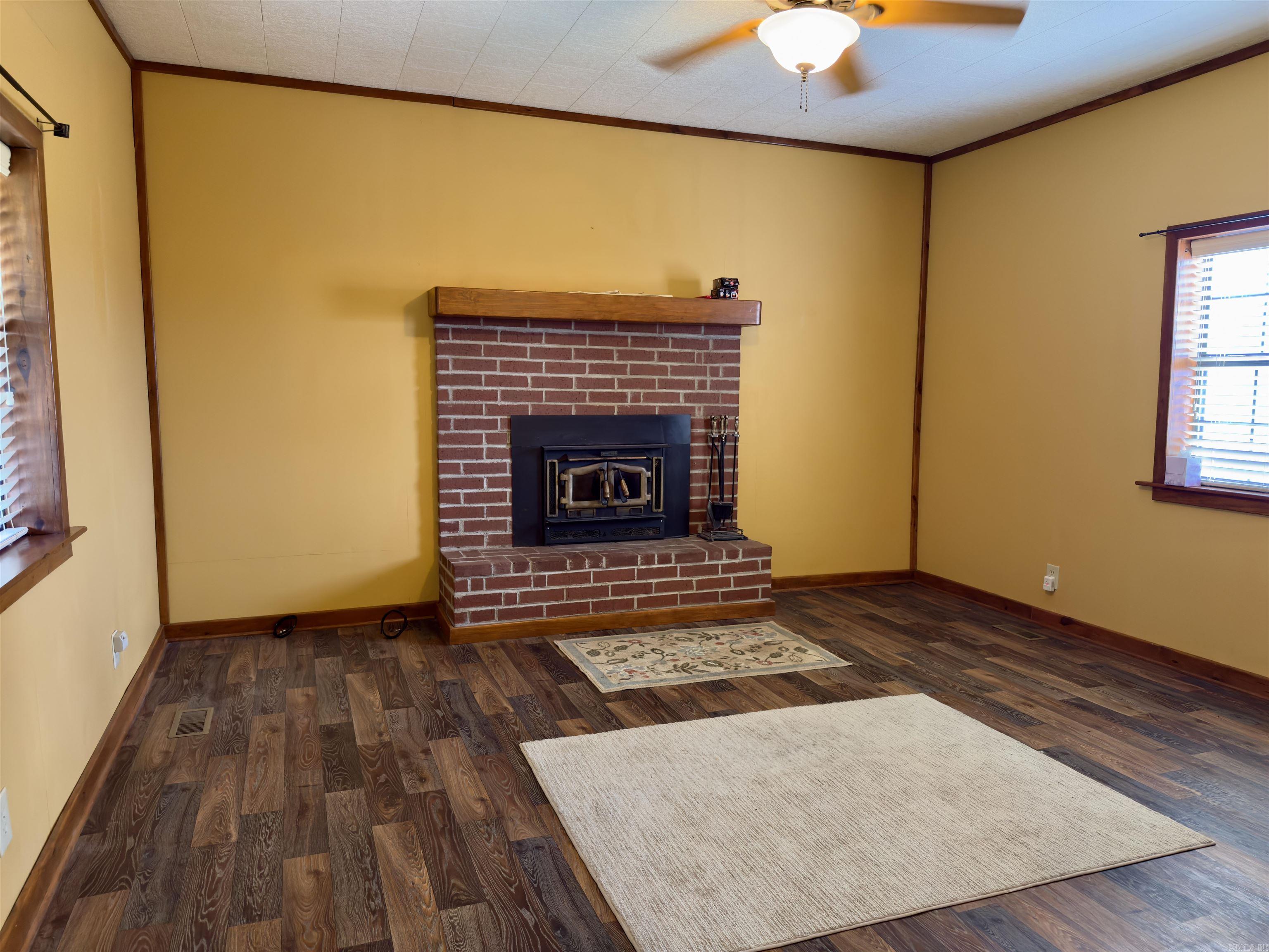 356 River Port  Scranton, AR