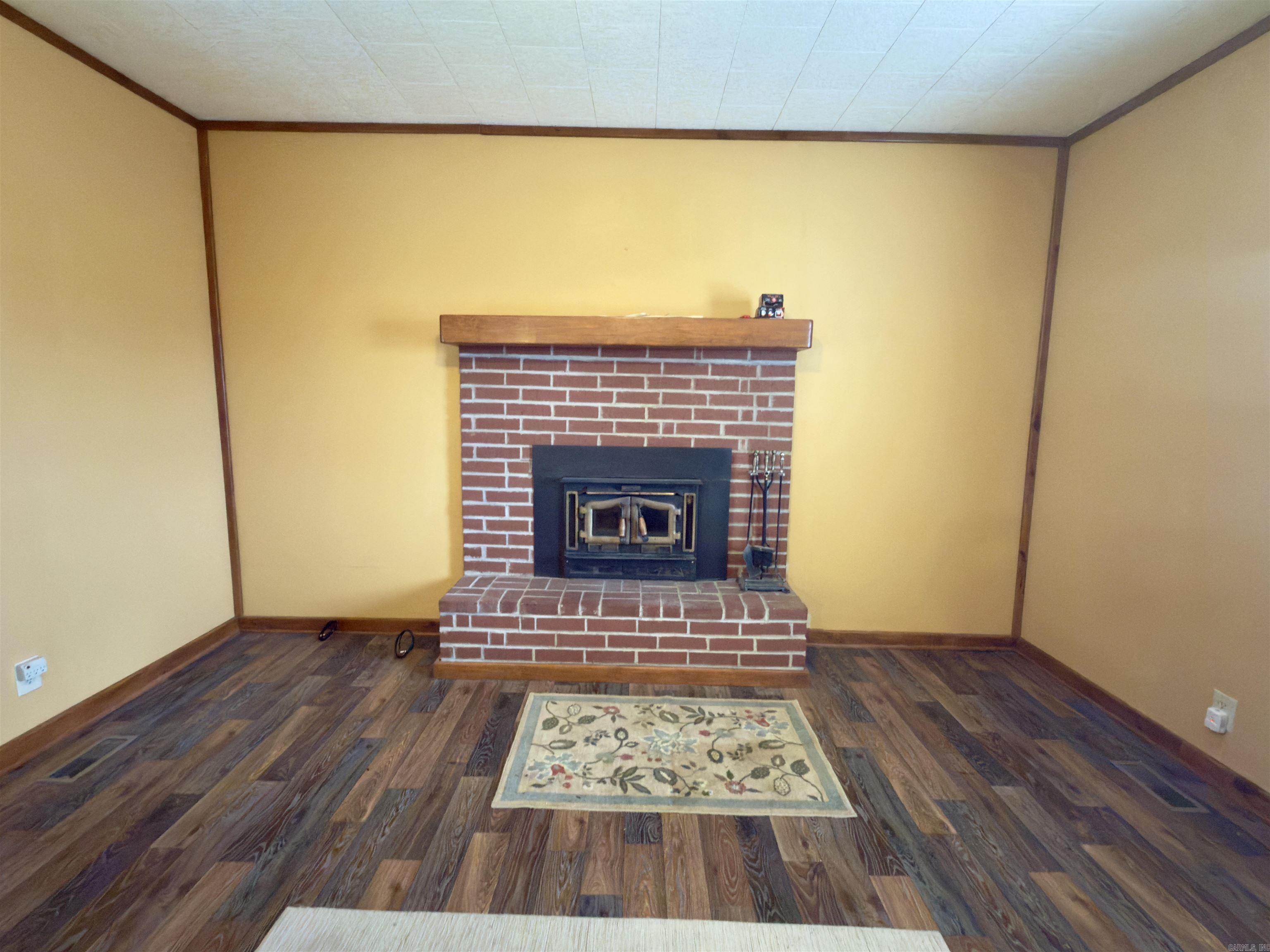 356 River Port  Scranton, AR