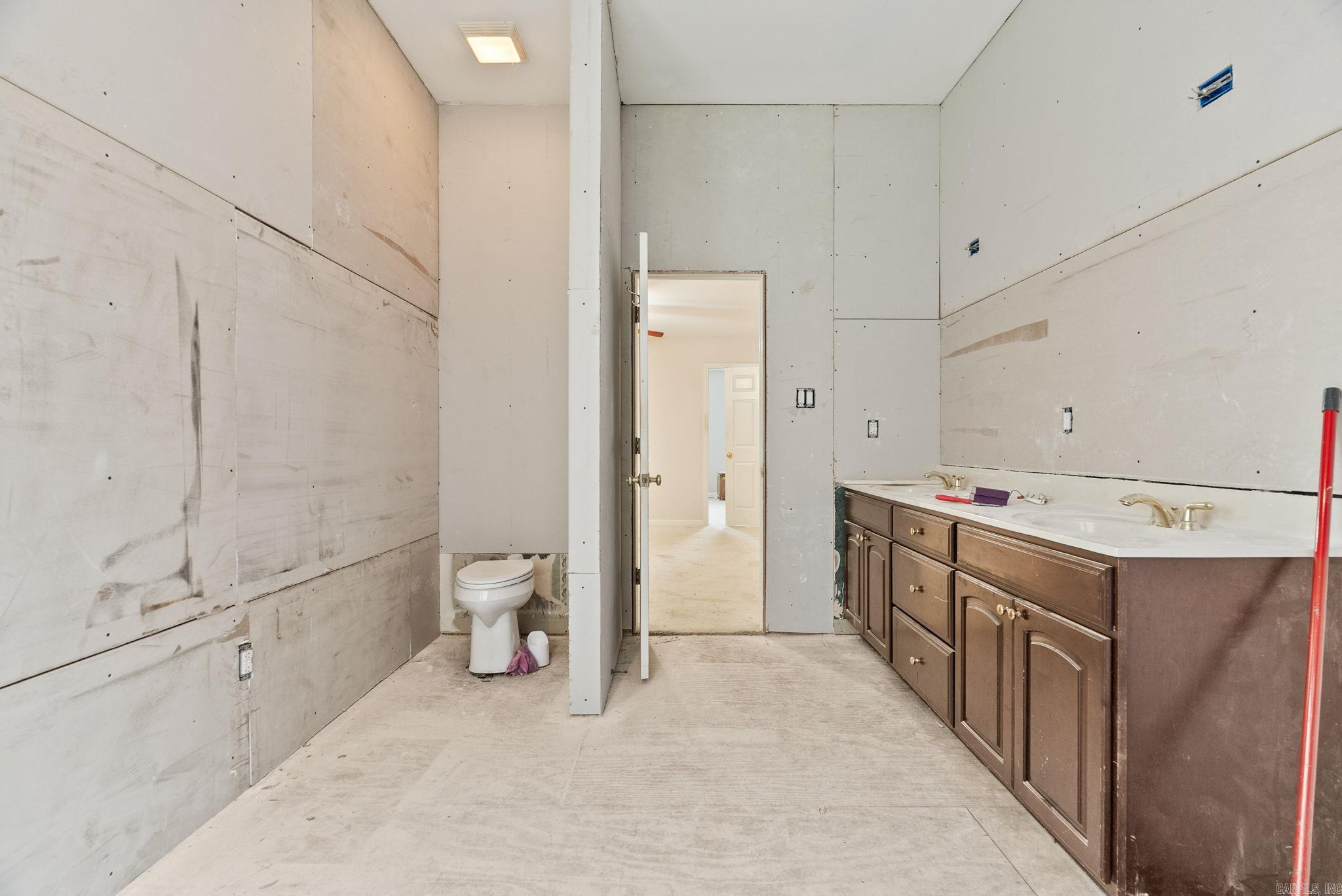 5 Crystal Mountain Drive  Maumelle, AR