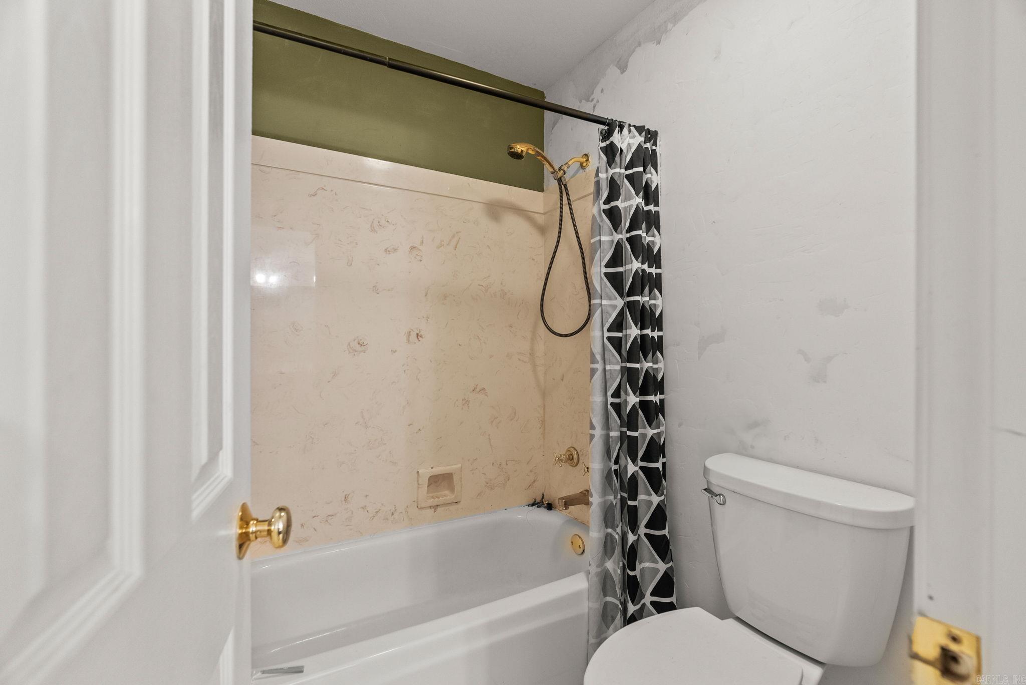 5 Crystal Mountain Drive  Maumelle, AR