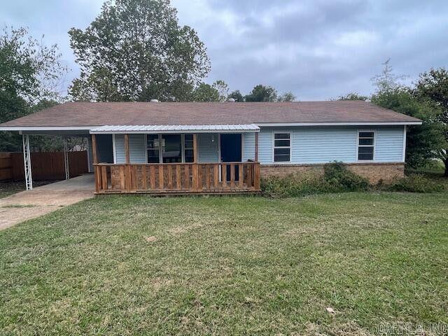 235 E 10th Street Newark, AR 72562