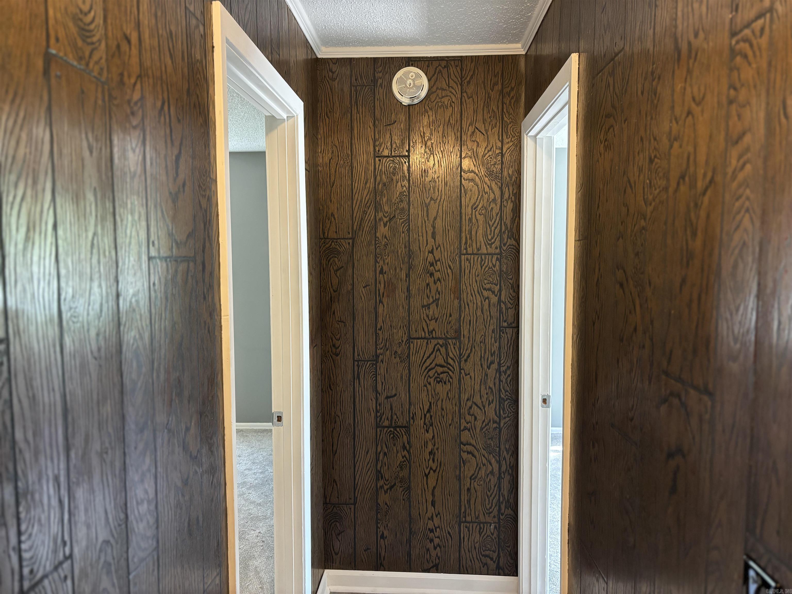 235 E 10th Street Newark, AR 72562