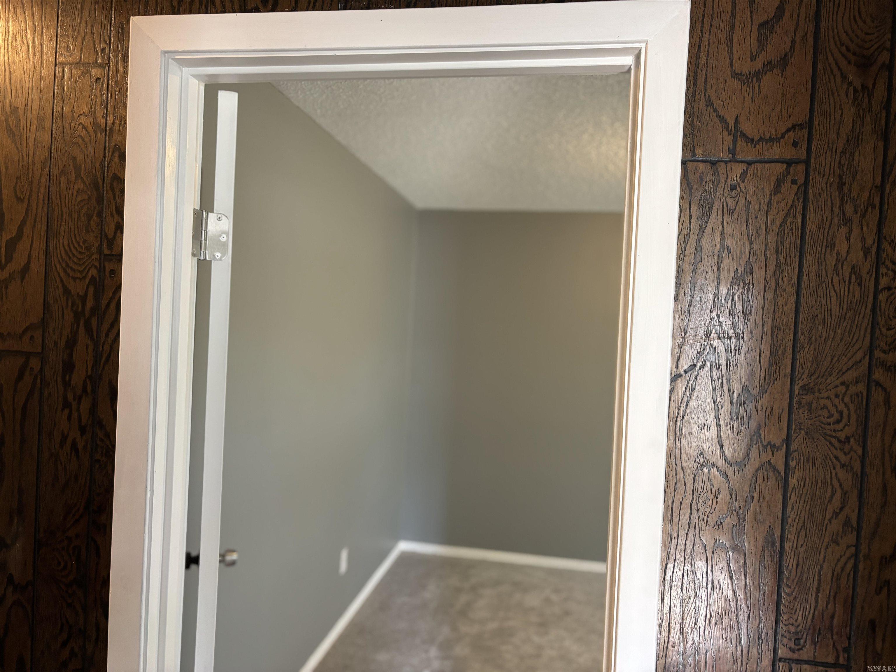 235 E 10th Street Newark, AR 72562