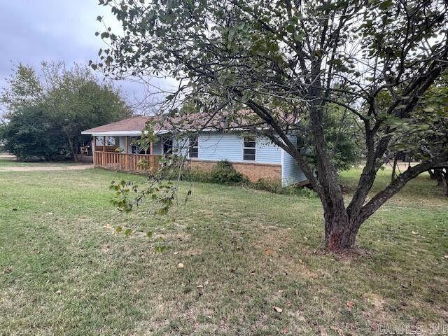 235 E 10th Street Newark, AR 72562