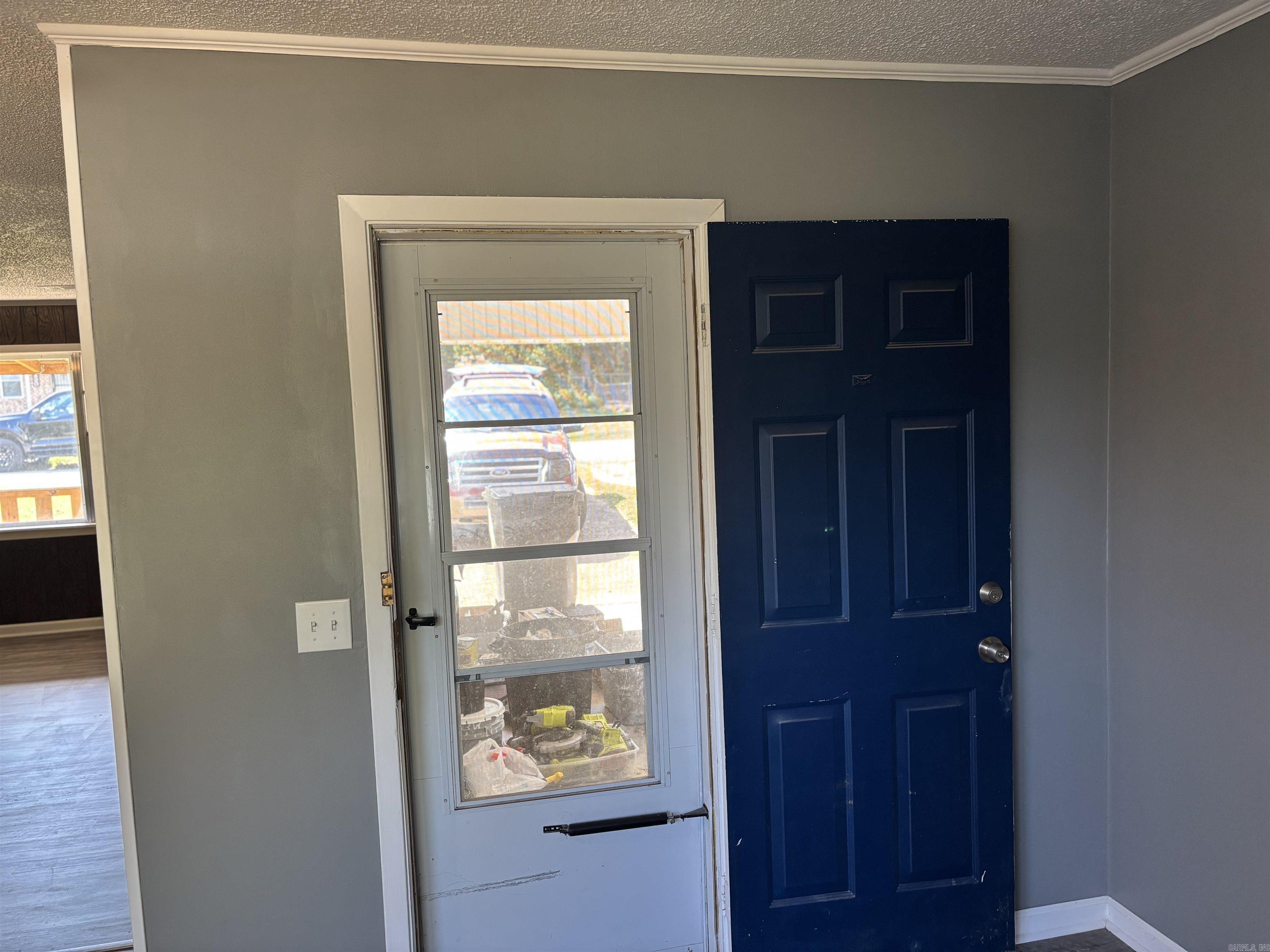 235 E 10th Street Newark, AR 72562