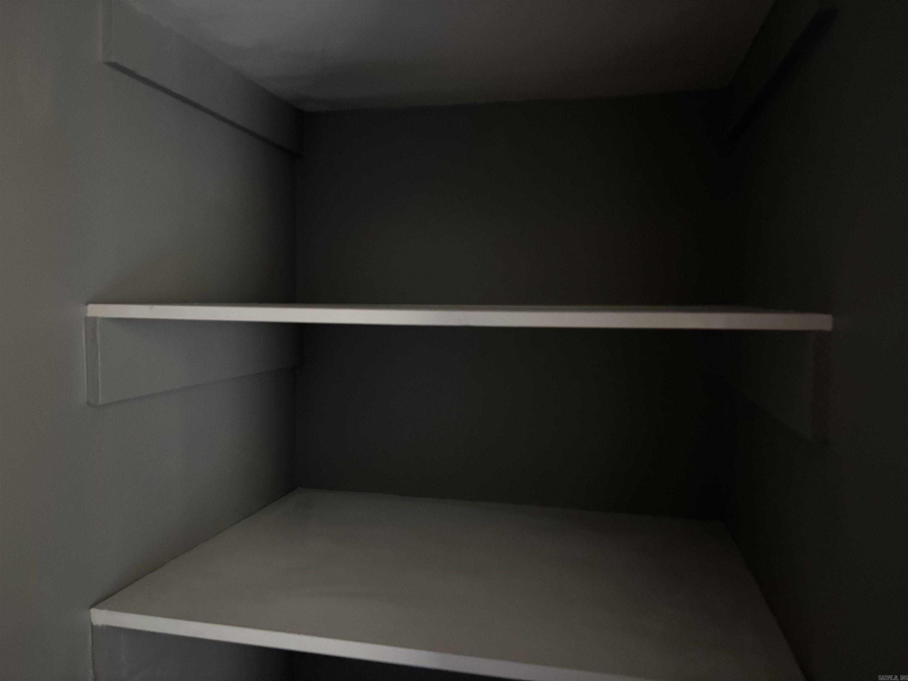 235 E 10th Street Newark, AR 72562