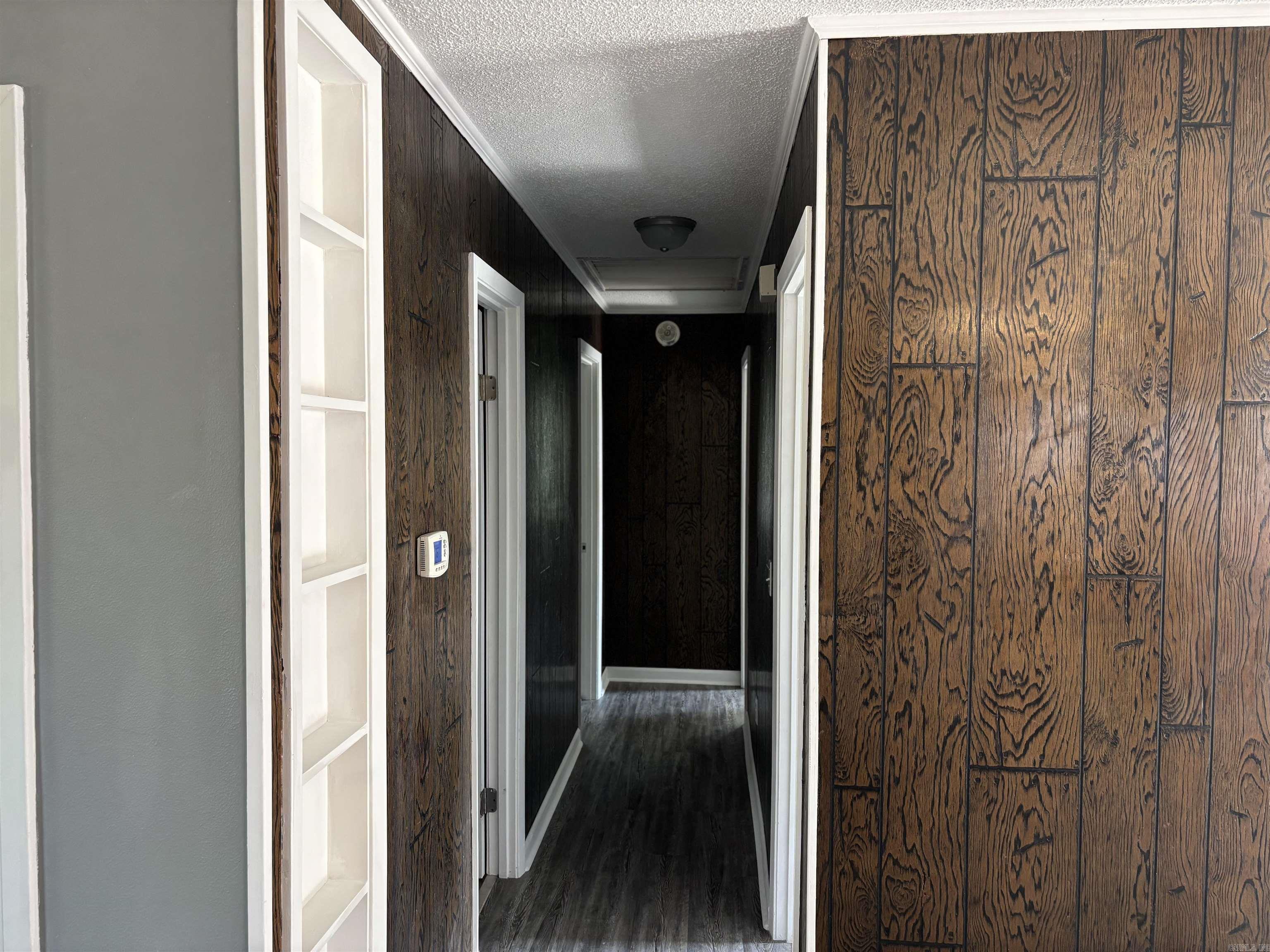 235 E 10th Street Newark, AR 72562