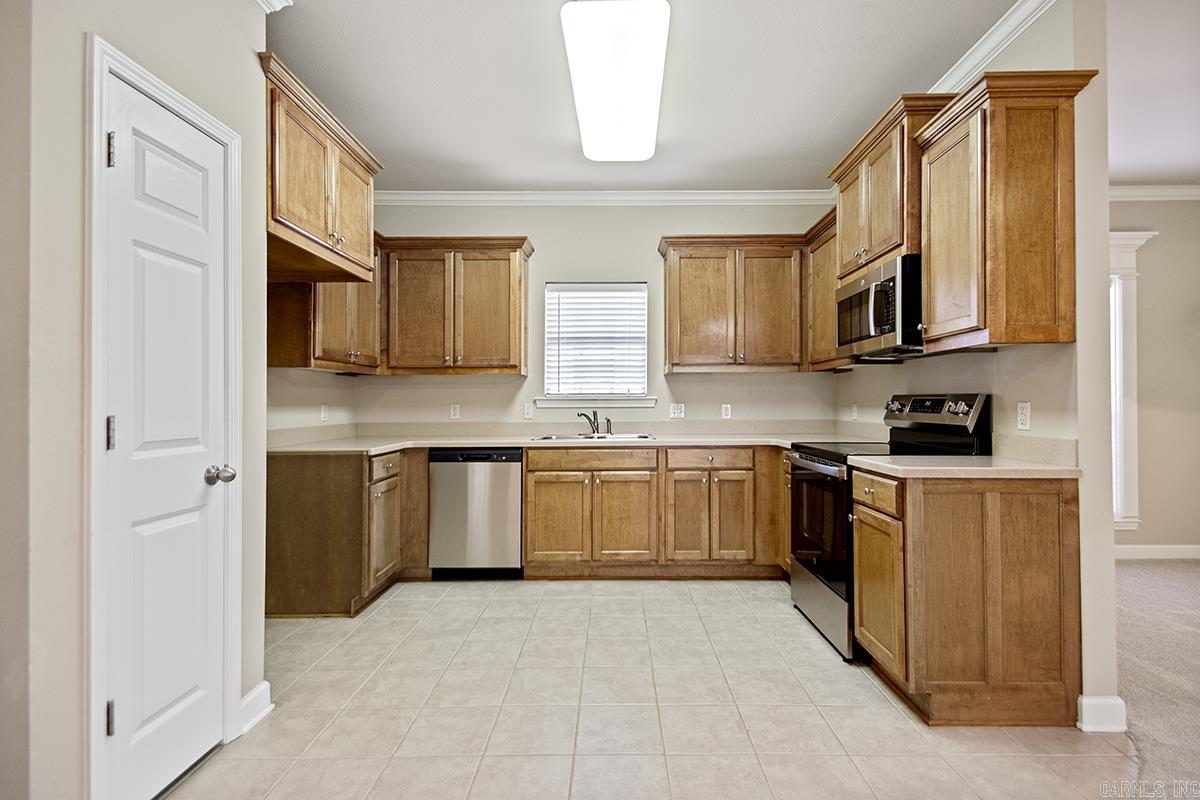 2216 Sage Meadows Circle Sherwood, AR 72120-4375