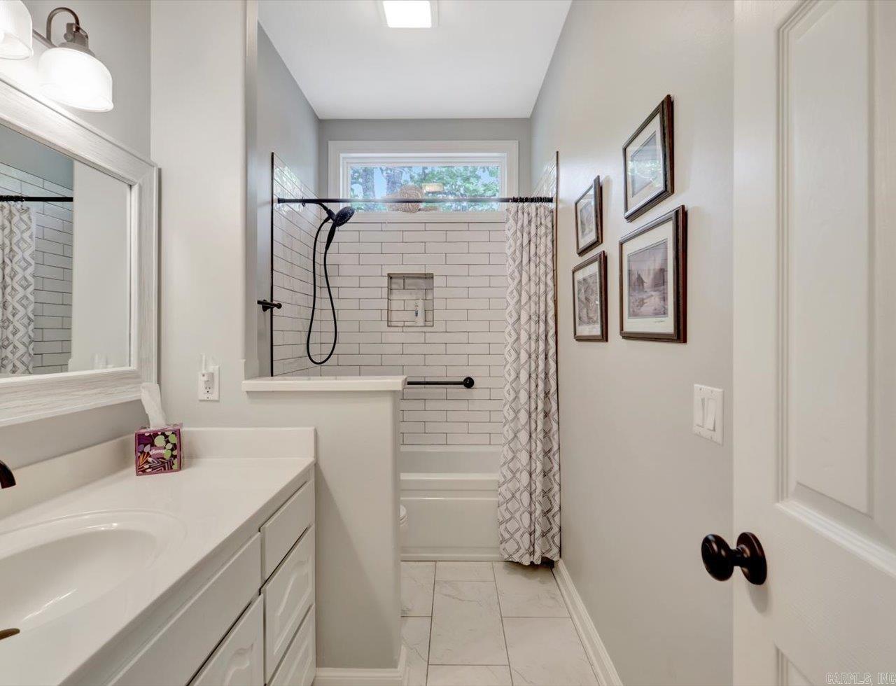 214 Pizarro Drive Hot Springs Village, AR 71909