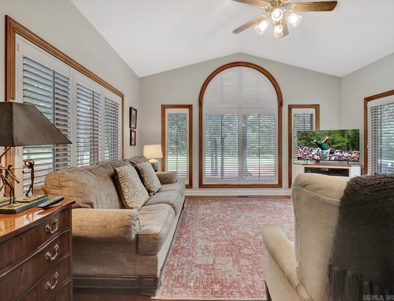 214 Pizarro Drive Hot Springs Village, AR 71909