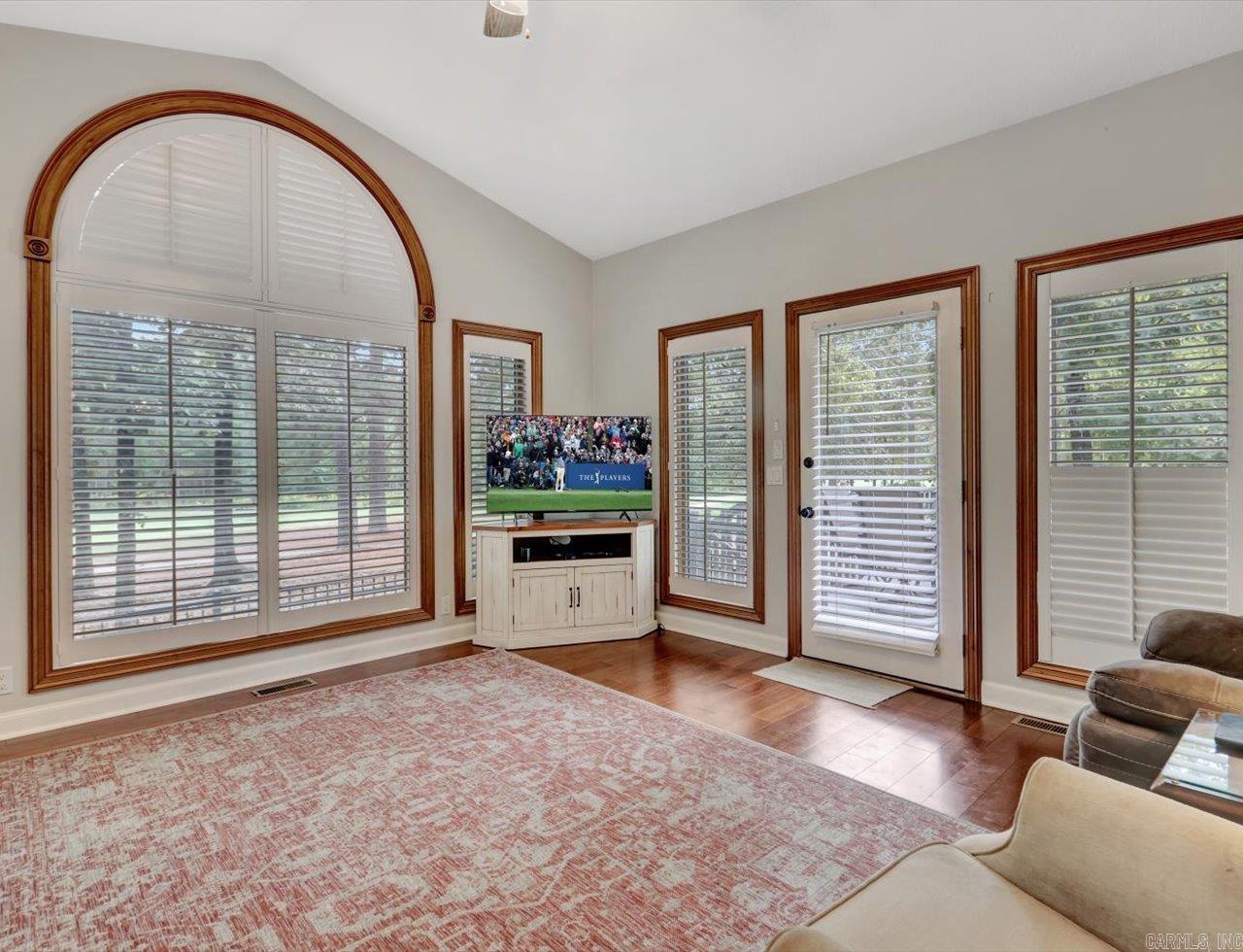 214 Pizarro Drive Hot Springs Village, AR 71909