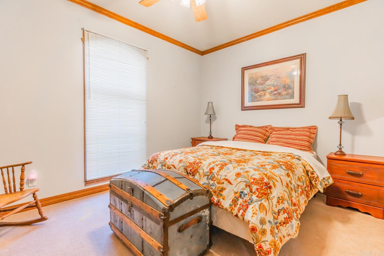 1300 N Locust  Newark, AR