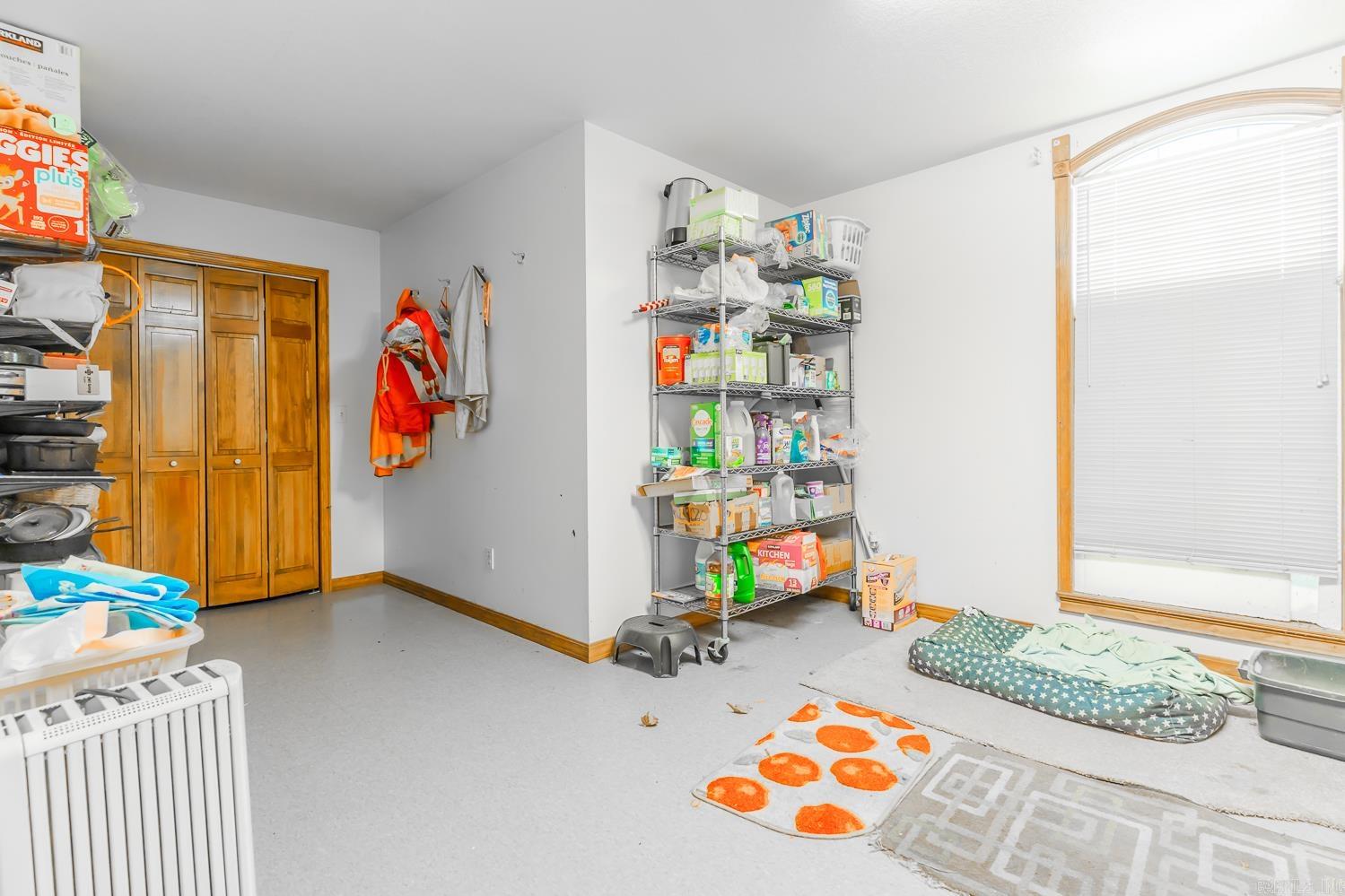 1300 N Locust  Newark, AR