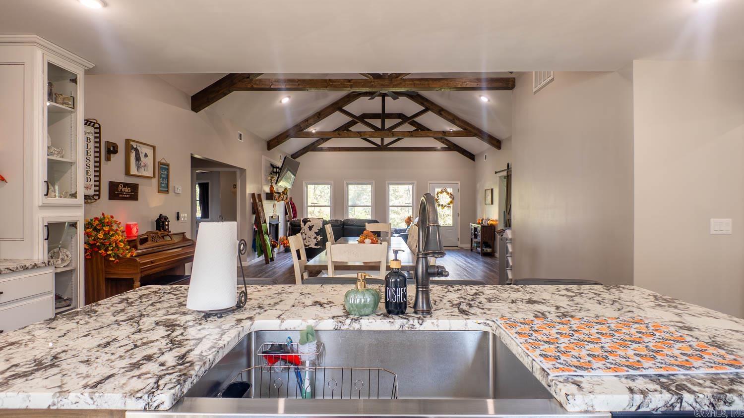 1973 County Road 359 Thayer, MO 65791