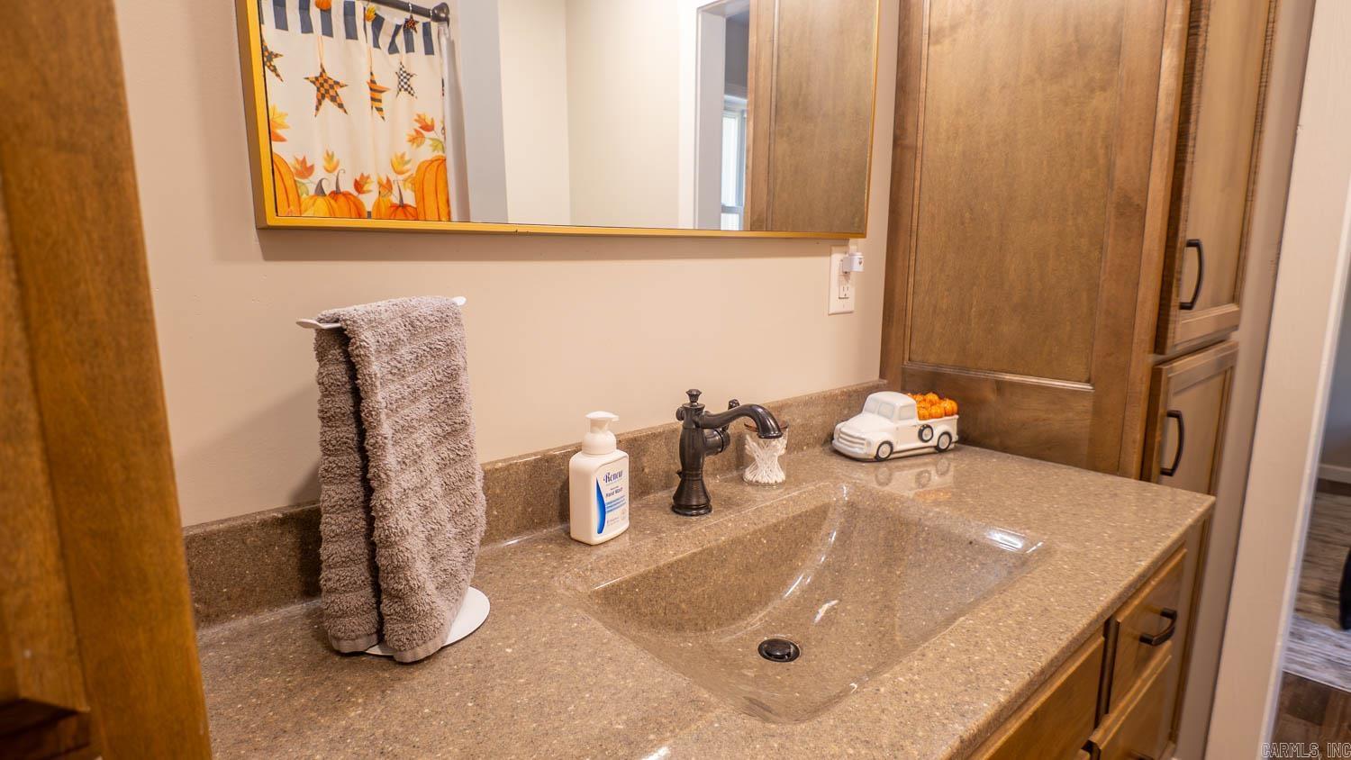 1973 County Road 359 Thayer, MO 65791