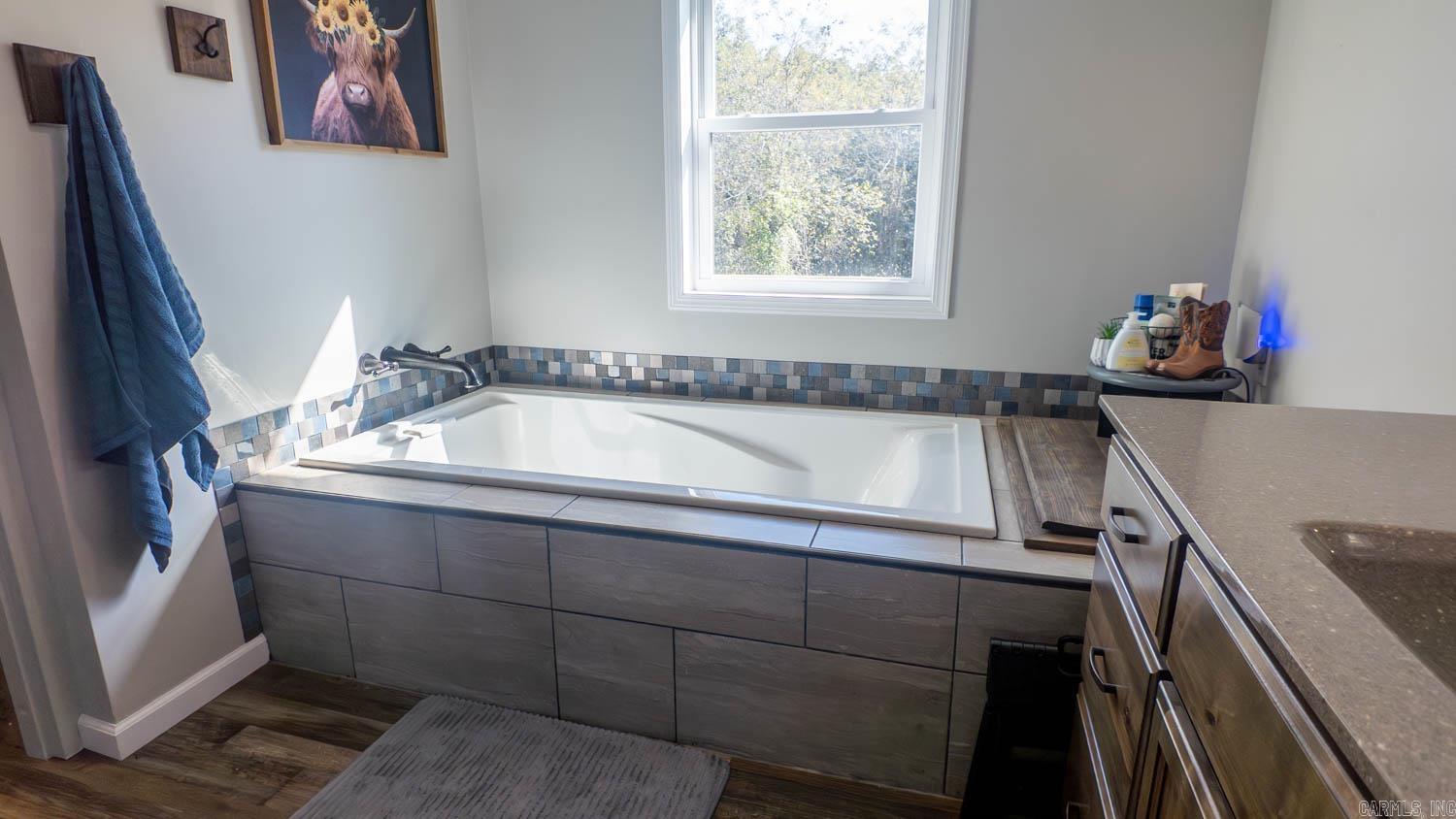 1973 County Road 359 Thayer, MO 65791