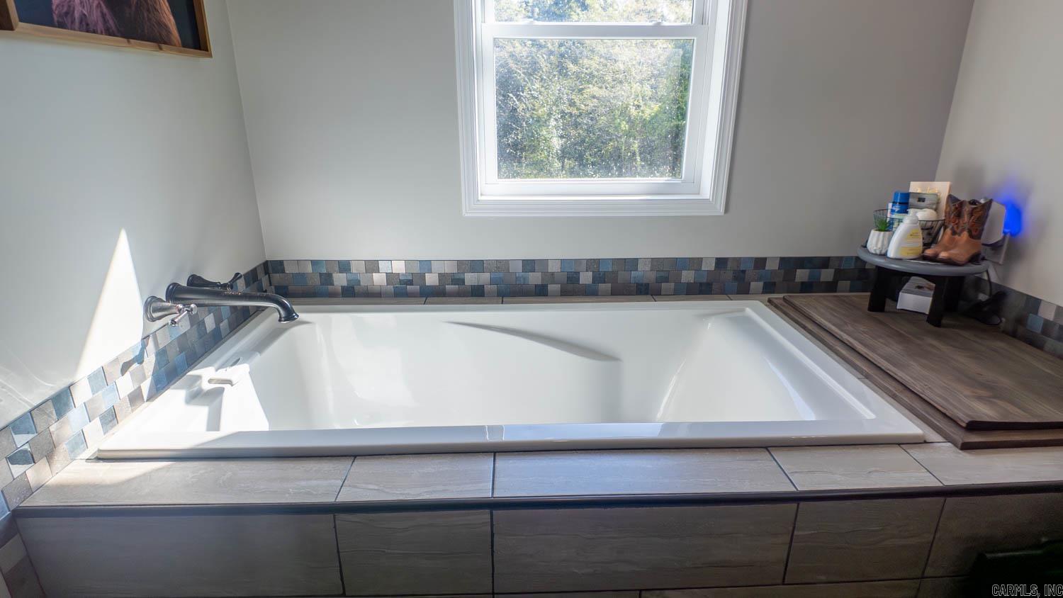 1973 County Road 359 Thayer, MO 65791