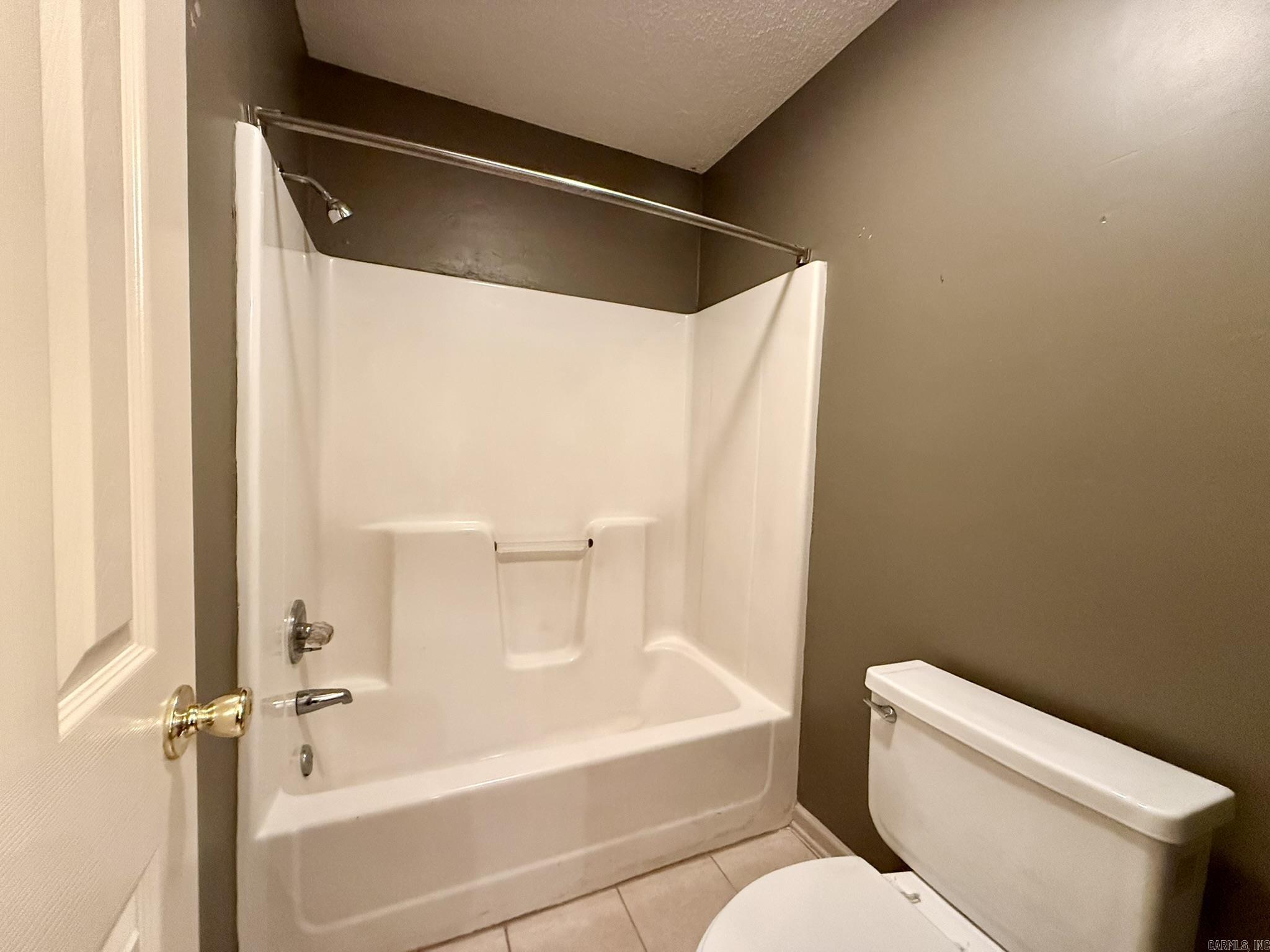 203 Honeysuckle Hills  Redfield, AR