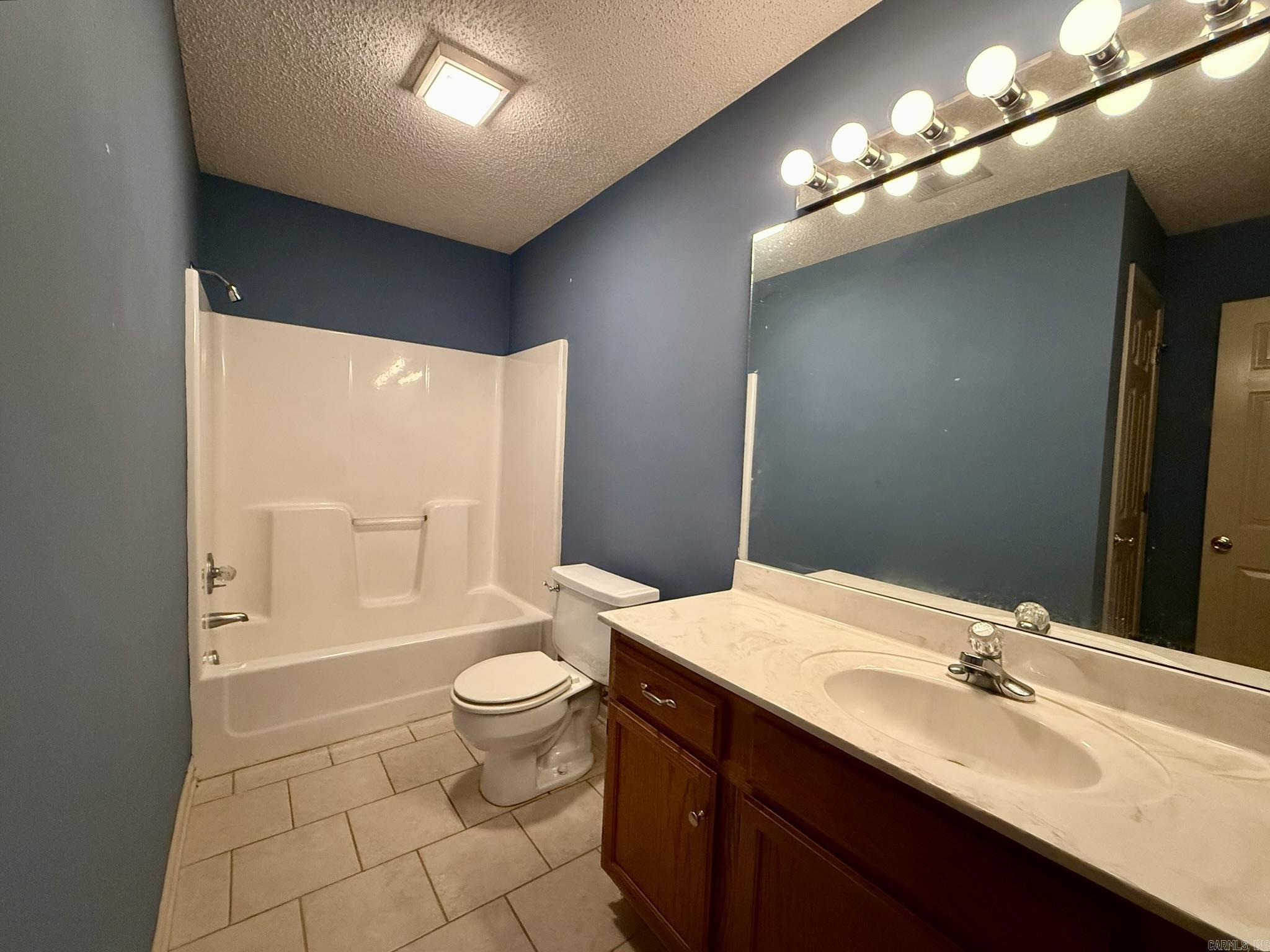 203 Honeysuckle Hills  Redfield, AR