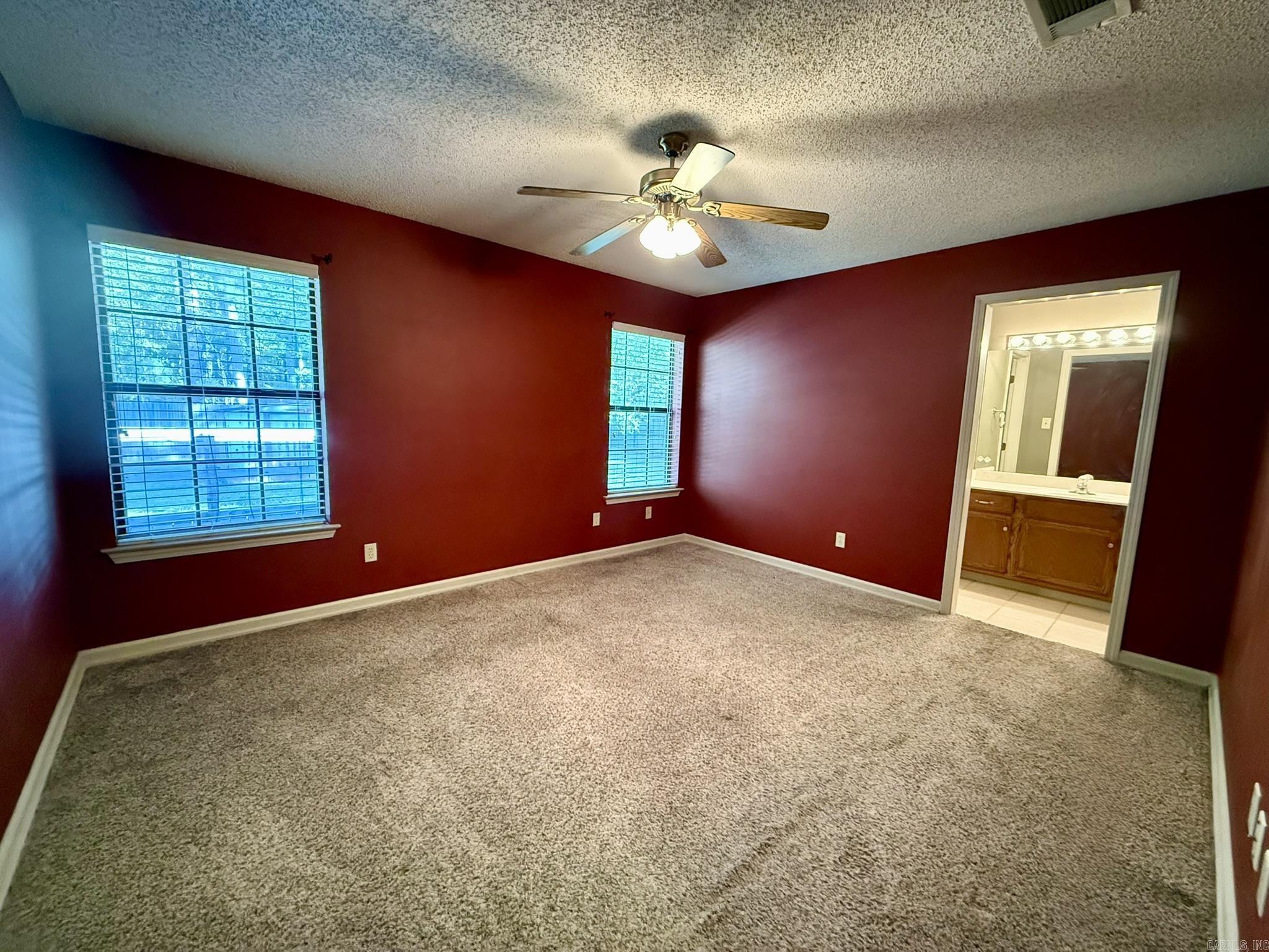 203 Honeysuckle Hills  Redfield, AR