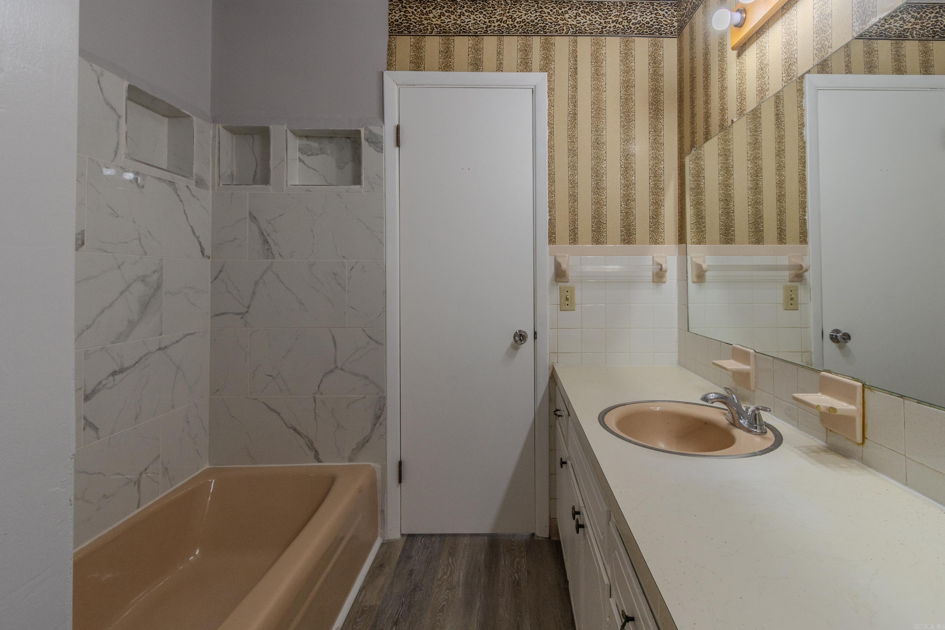 102 Magnolia Dr Paragould, AR 72450-3905