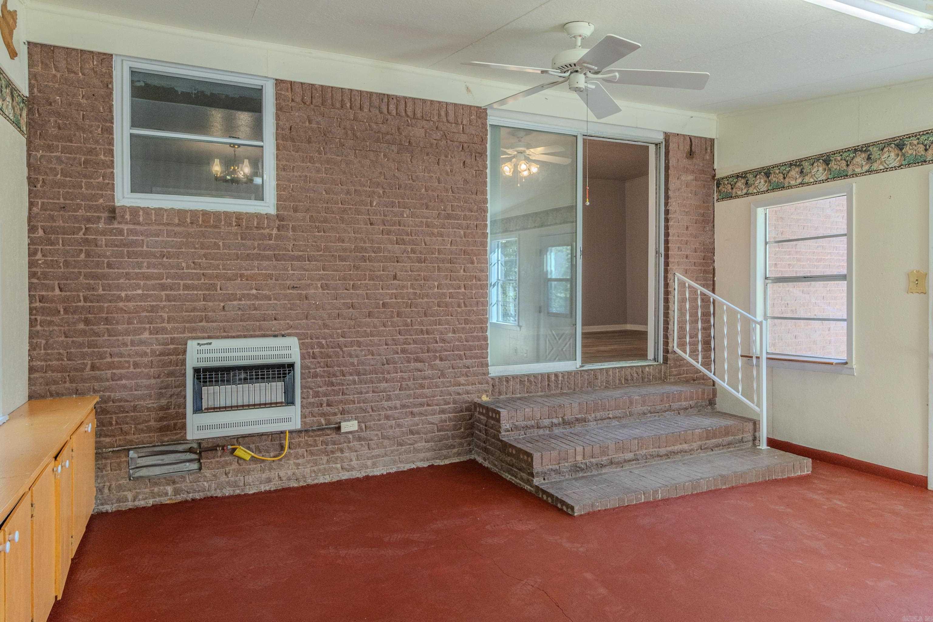 102 Magnolia Dr Paragould, AR 72450-3905