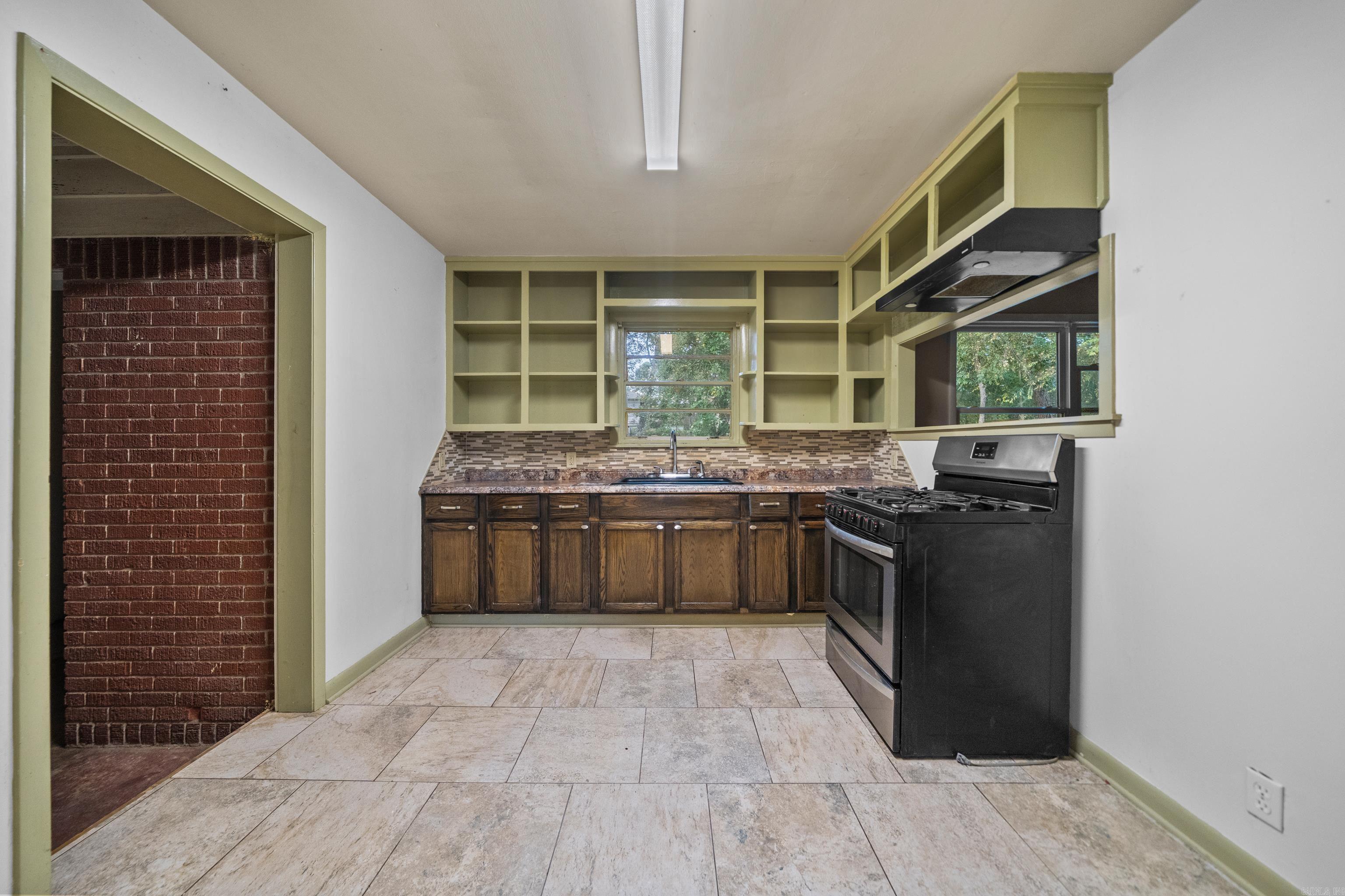 806 Woodlawn  Hot Springs, AR