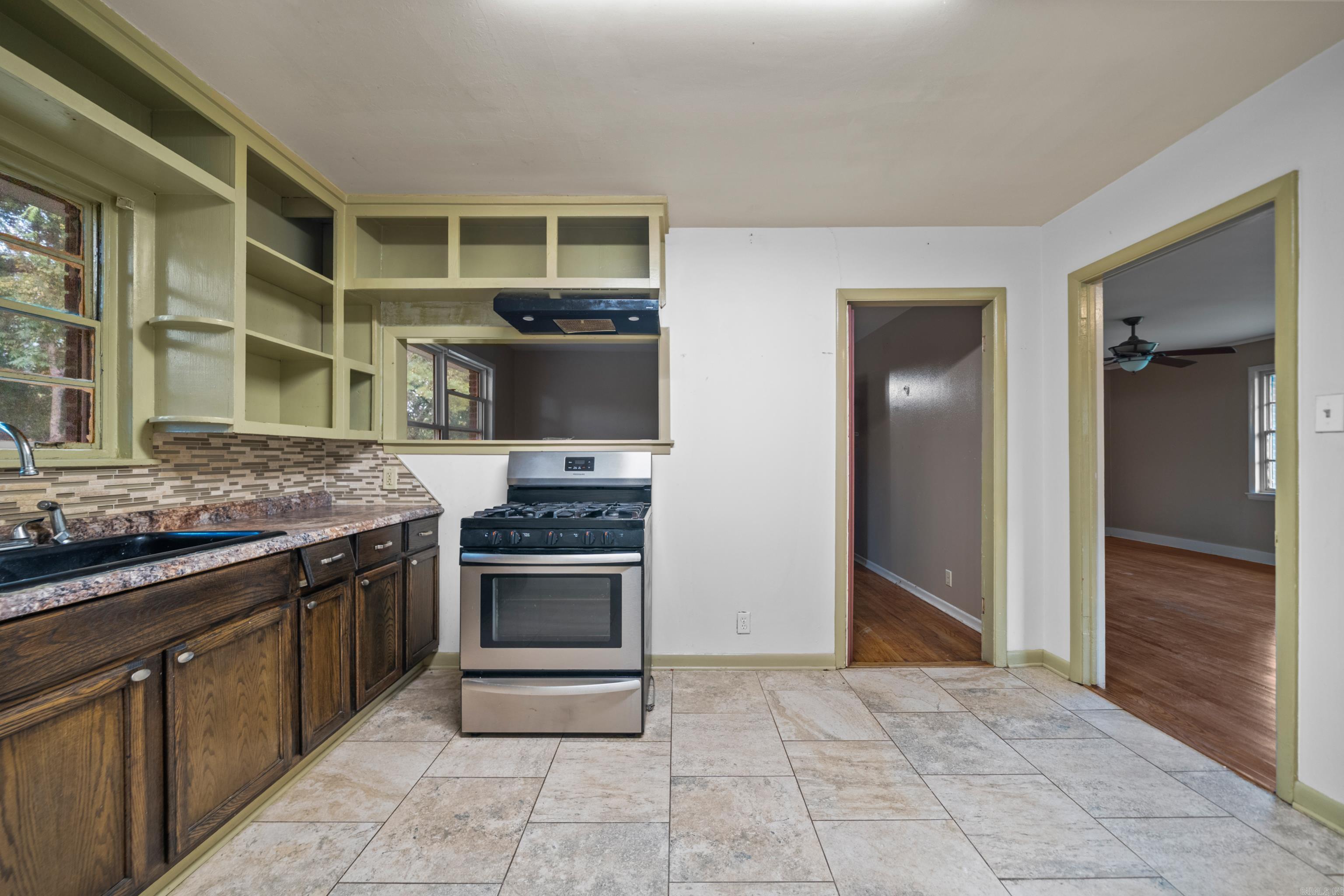 806 Woodlawn  Hot Springs, AR