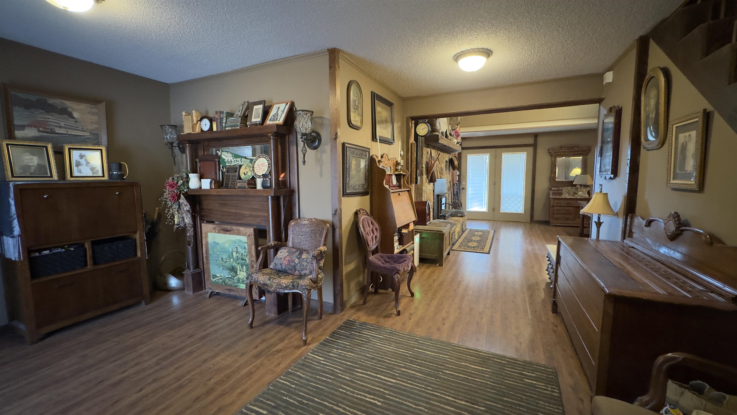 702 Old Dolph Road Calico Rock, AR 72519