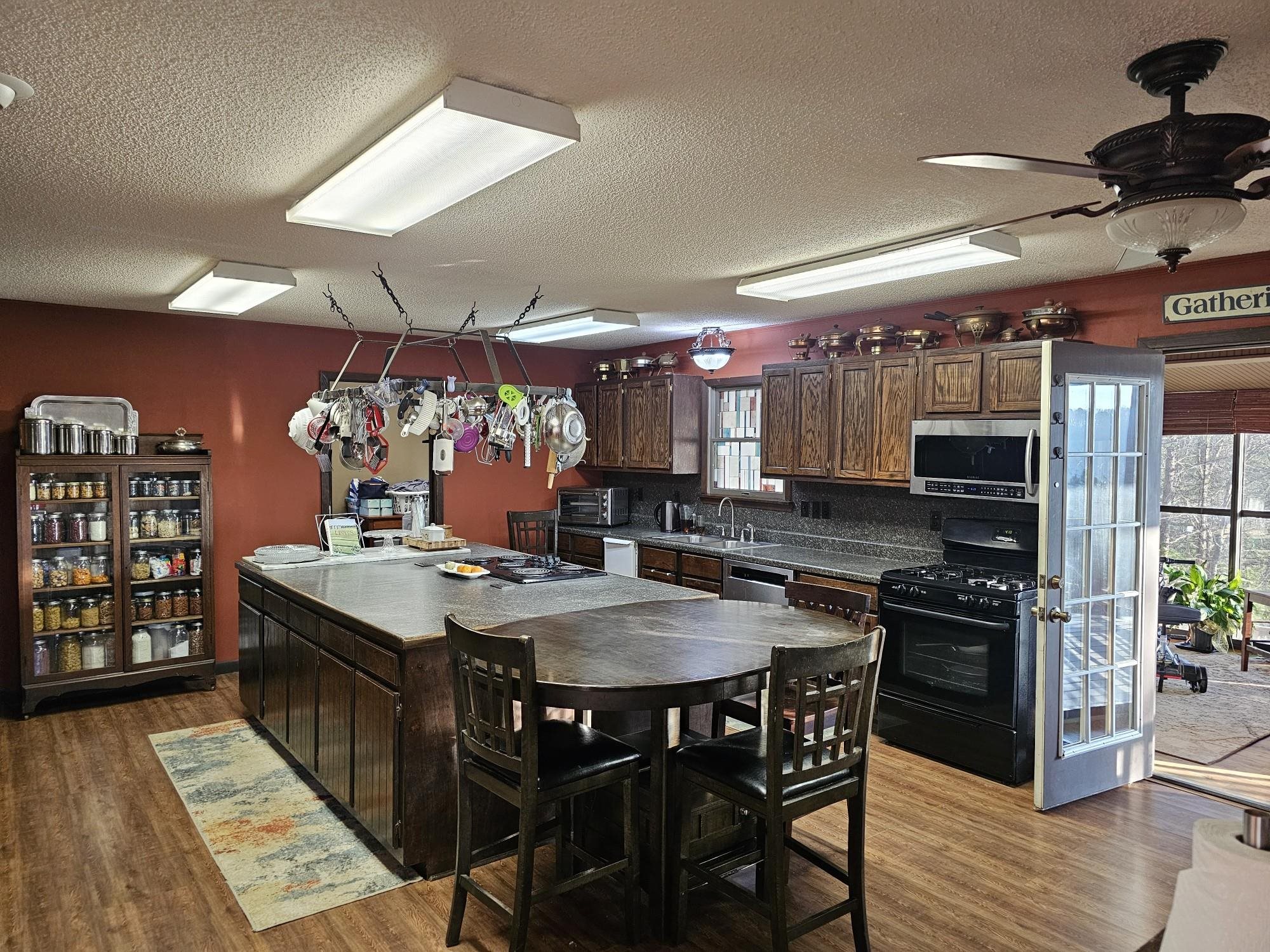 702 Old Dolph Road Calico Rock, AR 72519