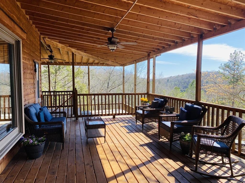 702 Old Dolph Road Calico Rock, AR 72519