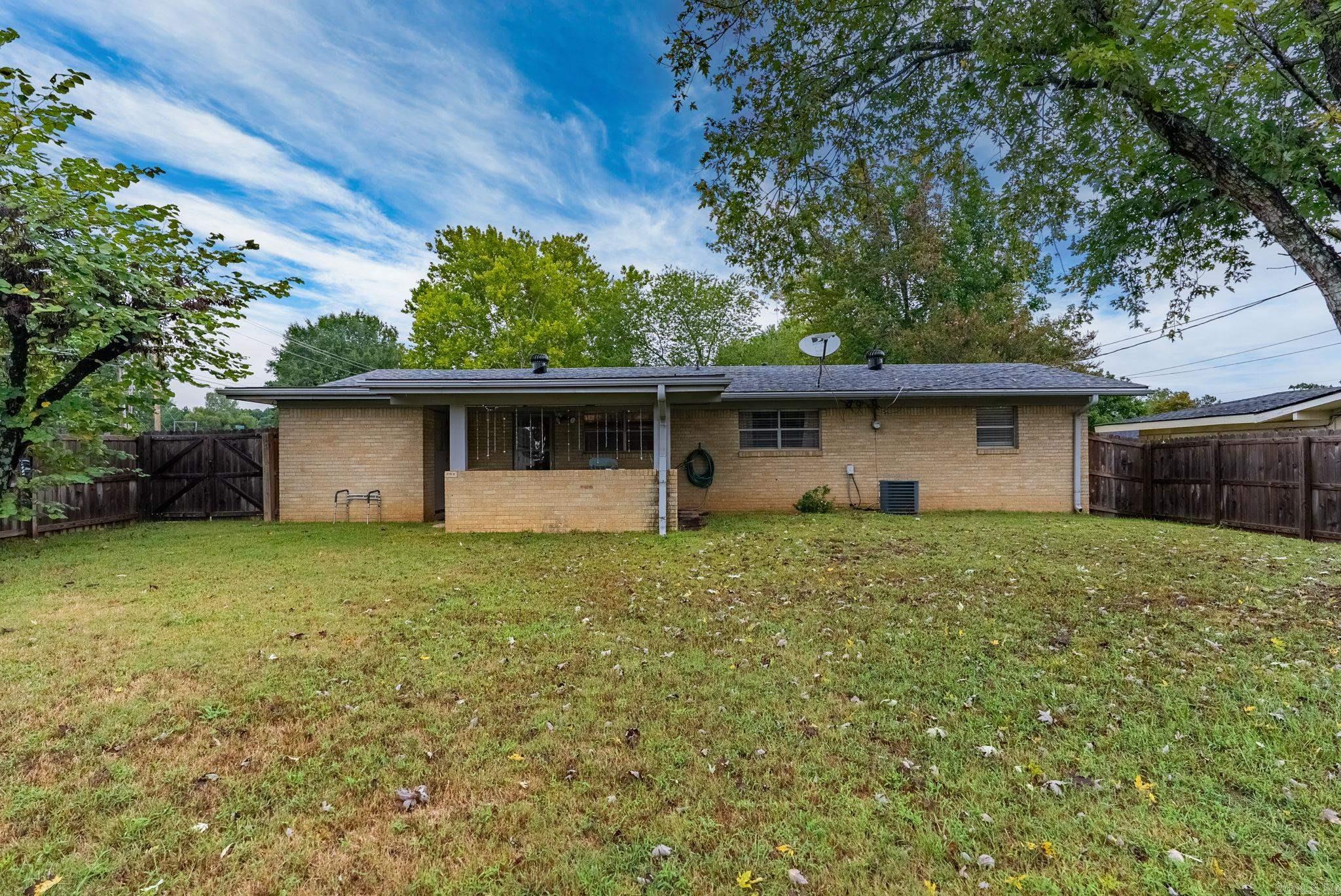 1 Phyllis Ct  Jacksonville, AR