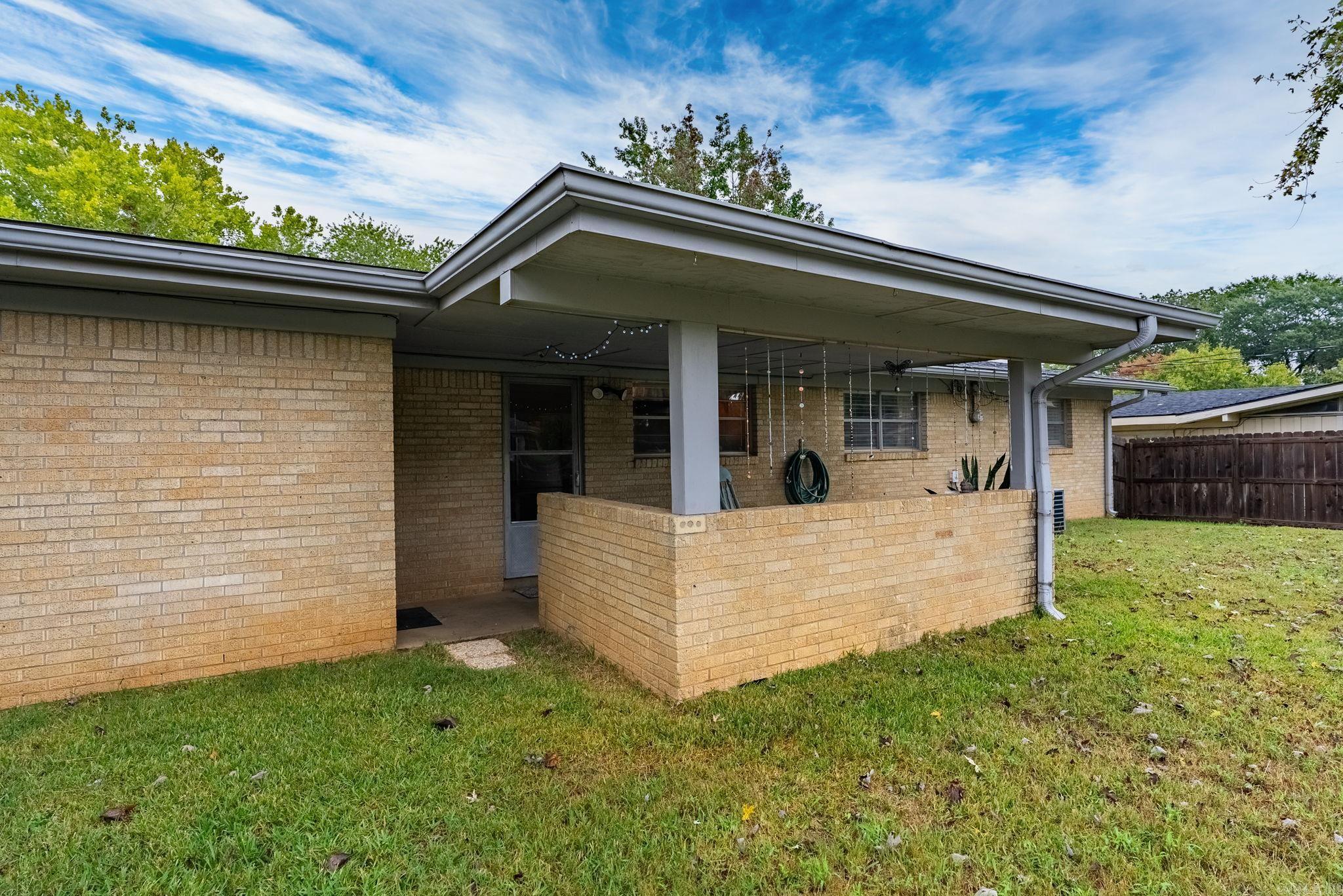 1 Phyllis Ct  Jacksonville, AR