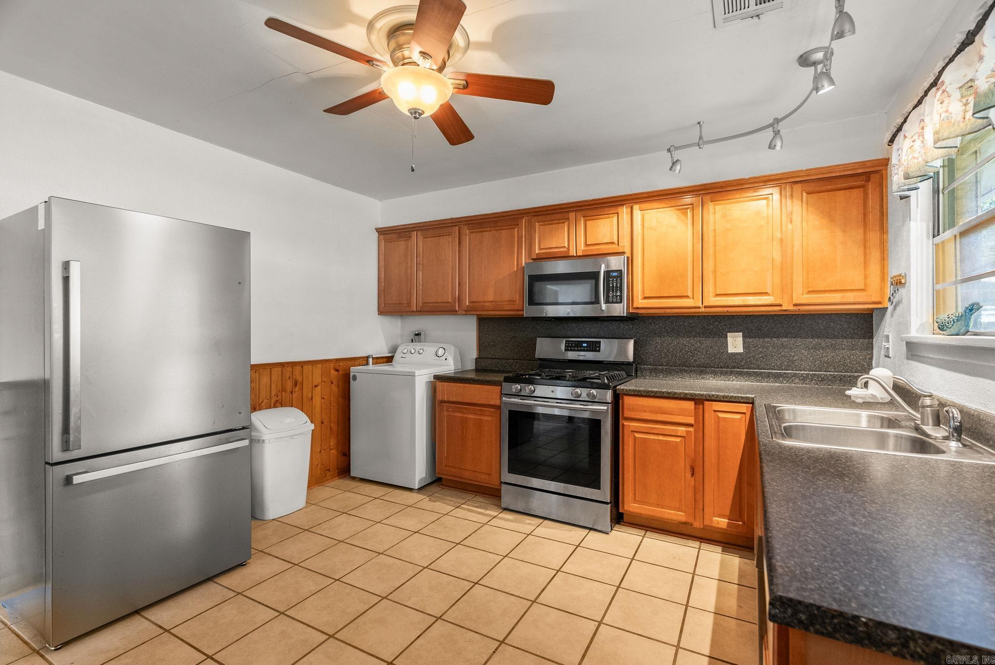 1 Phyllis Ct  Jacksonville, AR