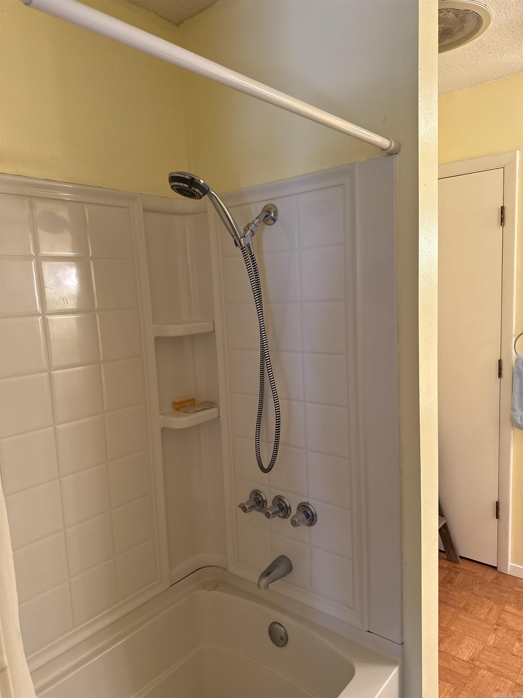 106 Rainbow  Fairfield Bay, AR