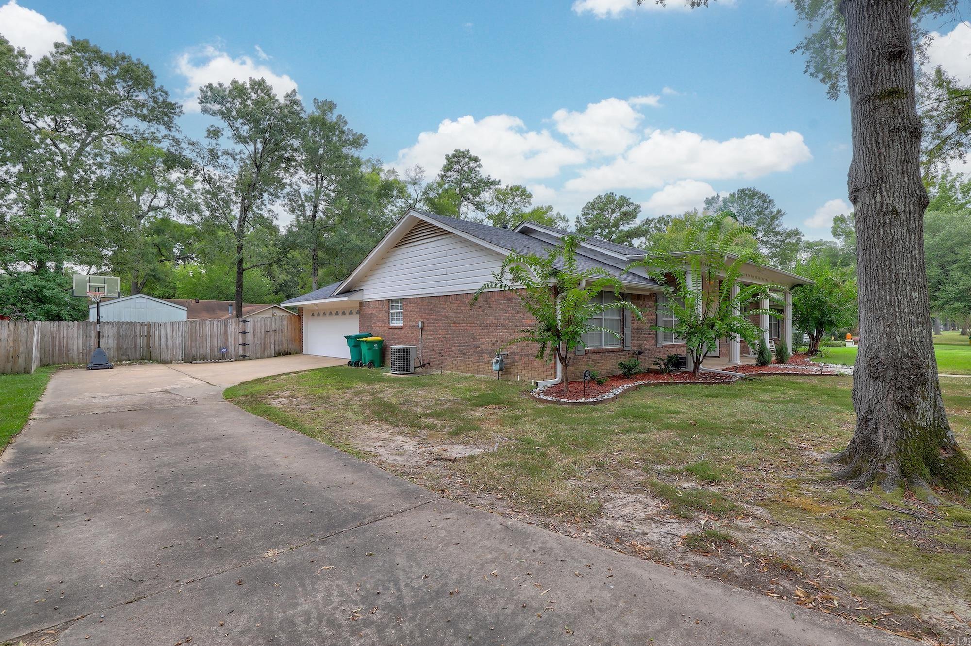 3003 Kevin Ave.  Texarkana, TX