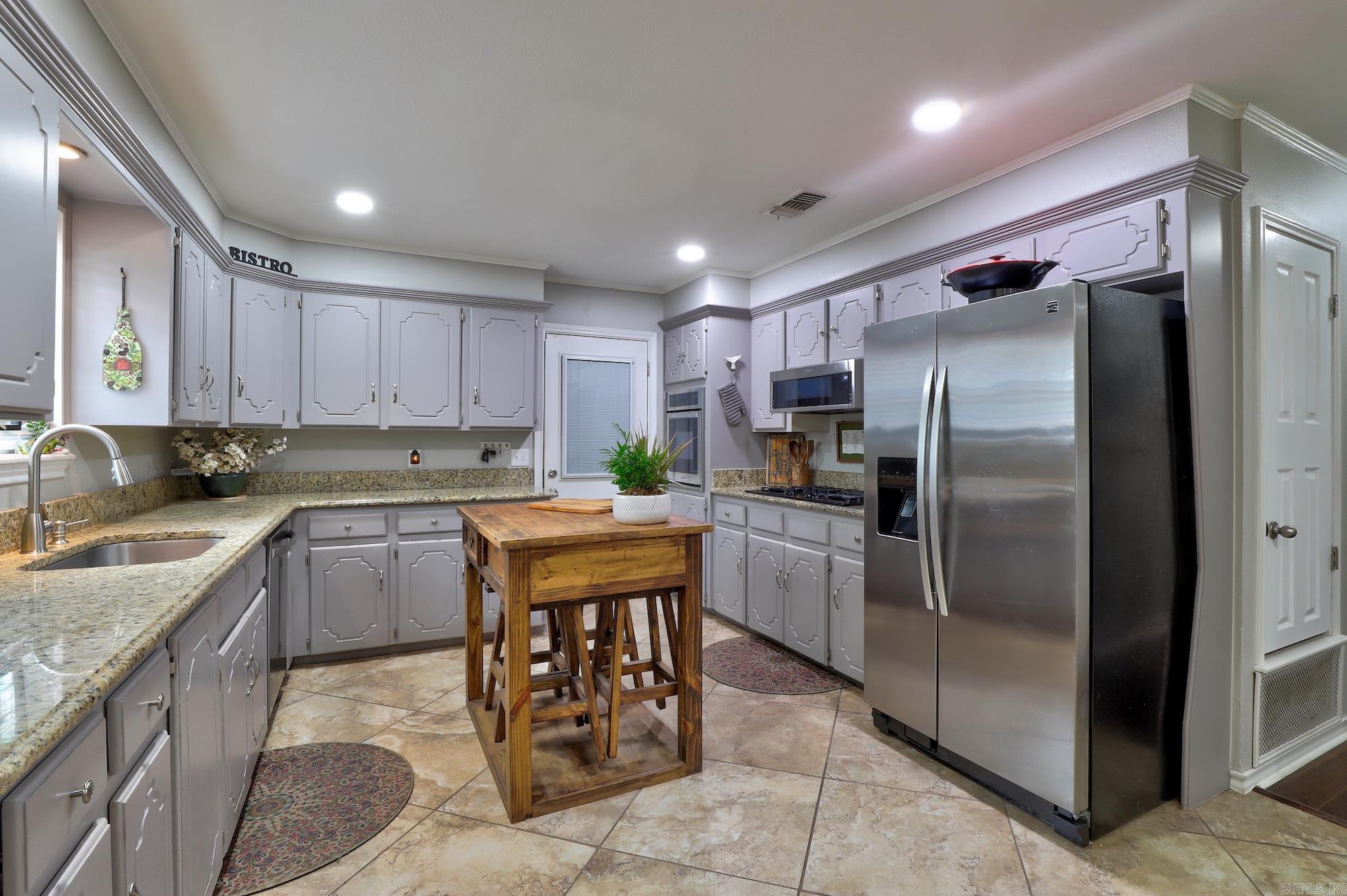 3003 Kevin Ave.  Texarkana, TX