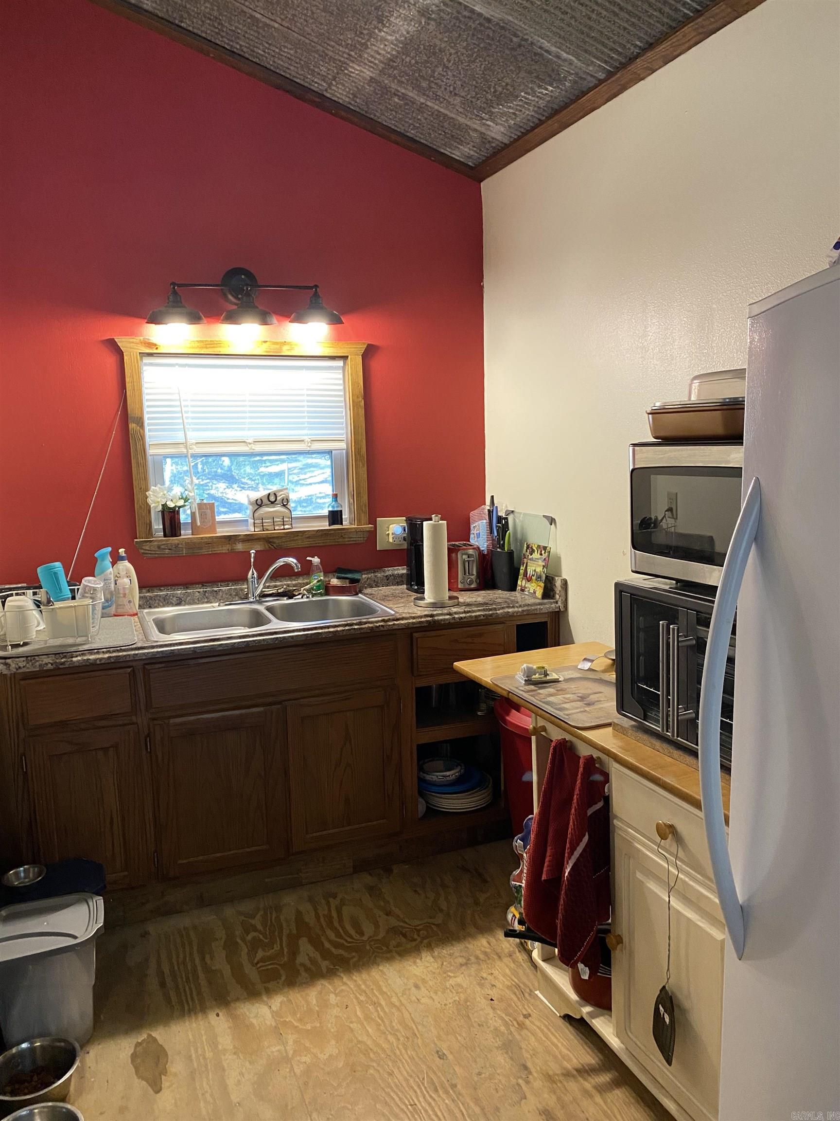 110 Hummingbird Lane  Hatfield, AR